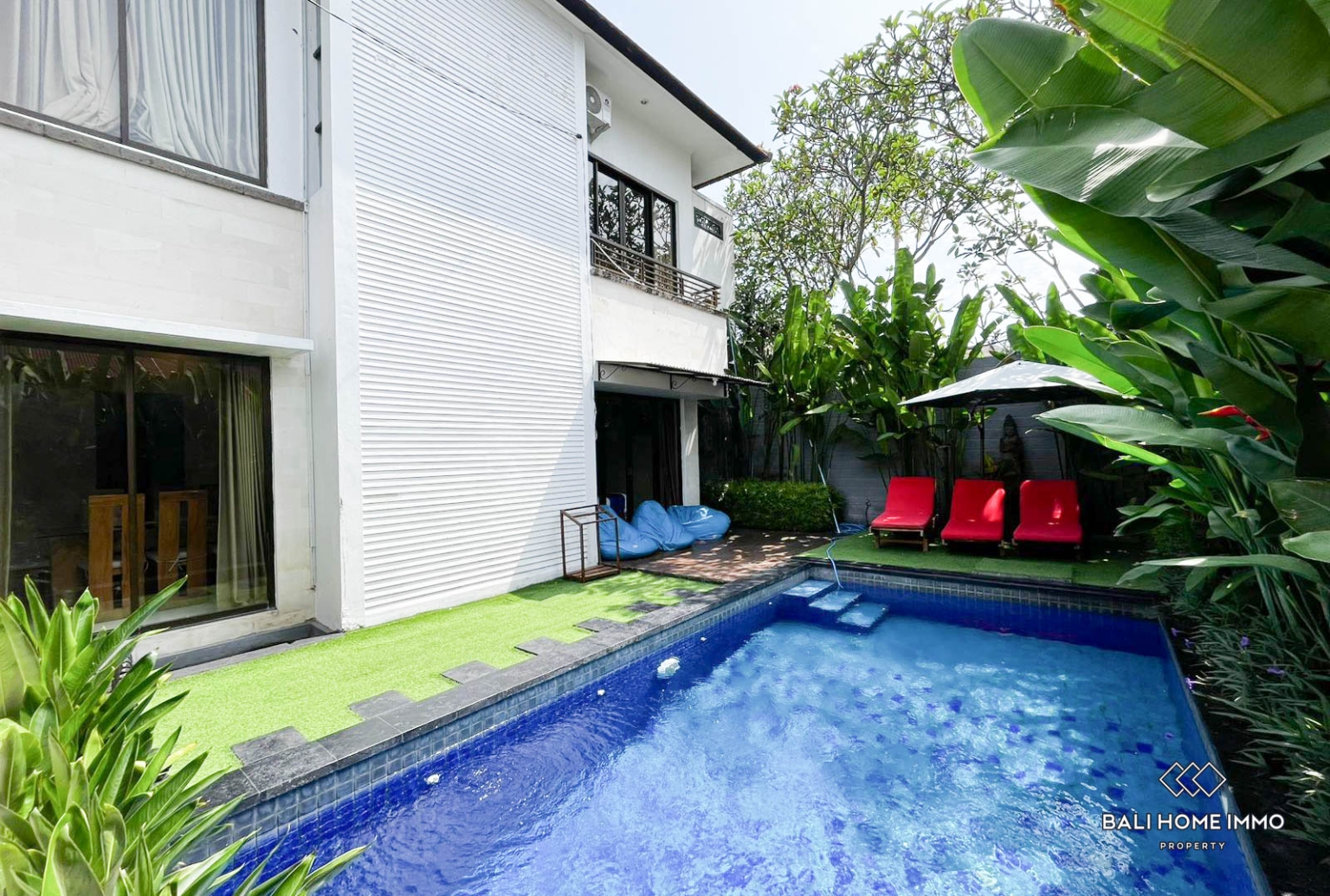 5 bedroom family villa in tourism zone for sale and rental in Seminyak - RF10094