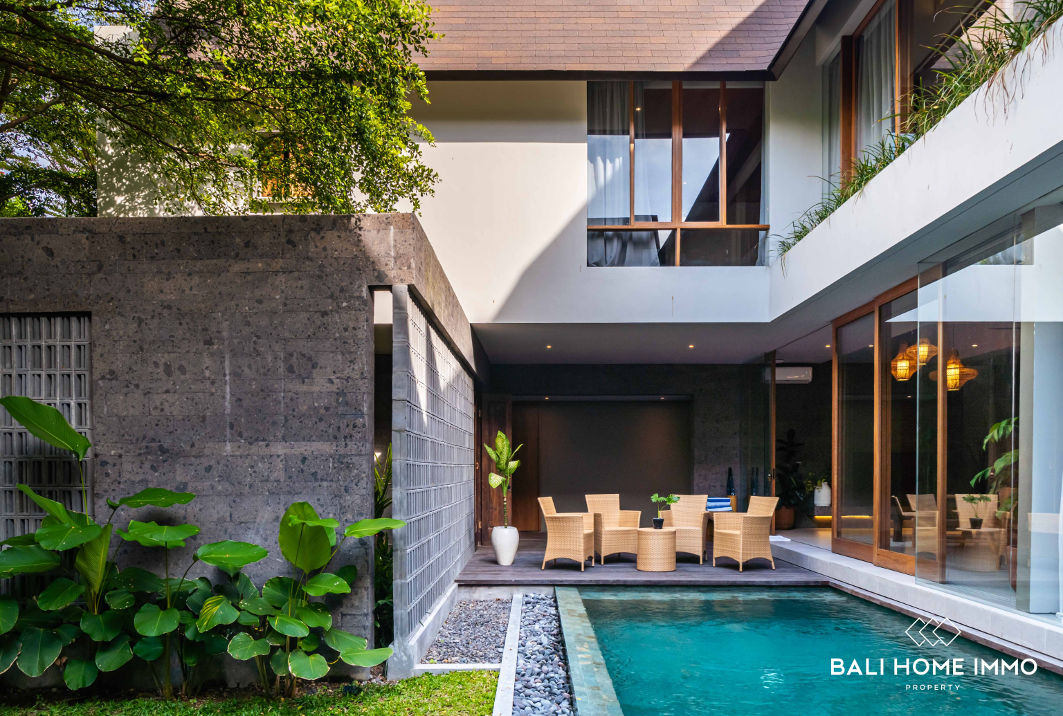 5 Bedrooms Villa for Sale Freehold in Bali - Pererenan - RF7410B