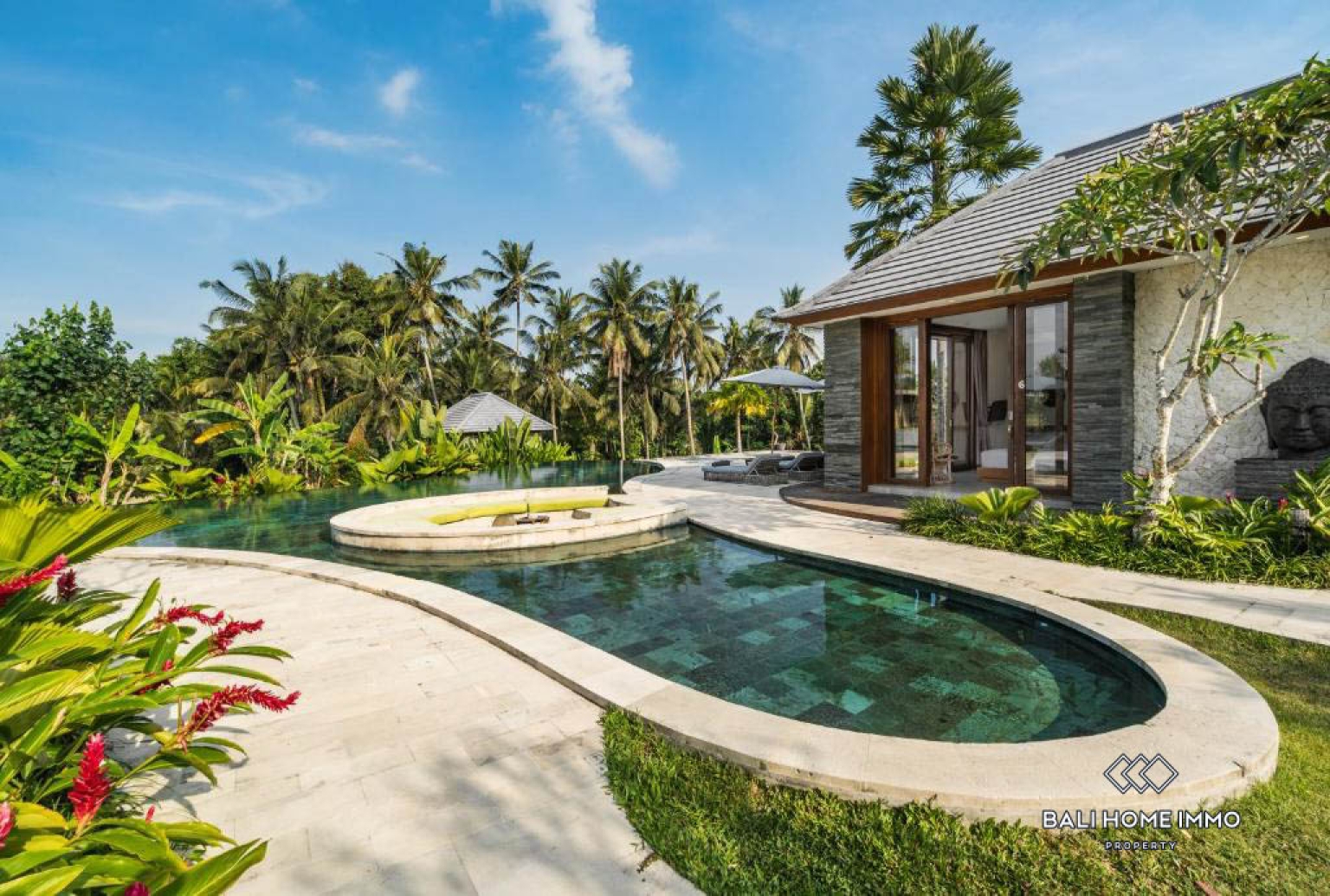6 Bedrooms Modern Villa with jungle and rice field view for sale in ubud - RF11447