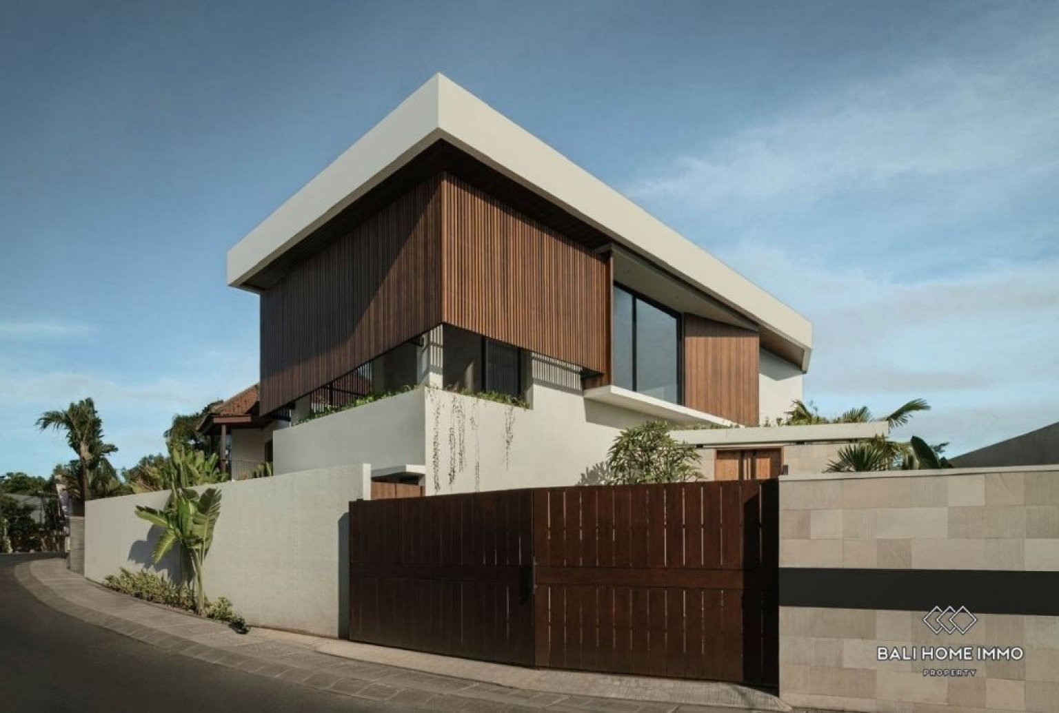 Brand new 3 bedroom villa for Sale in Batu Bolong - RF1333