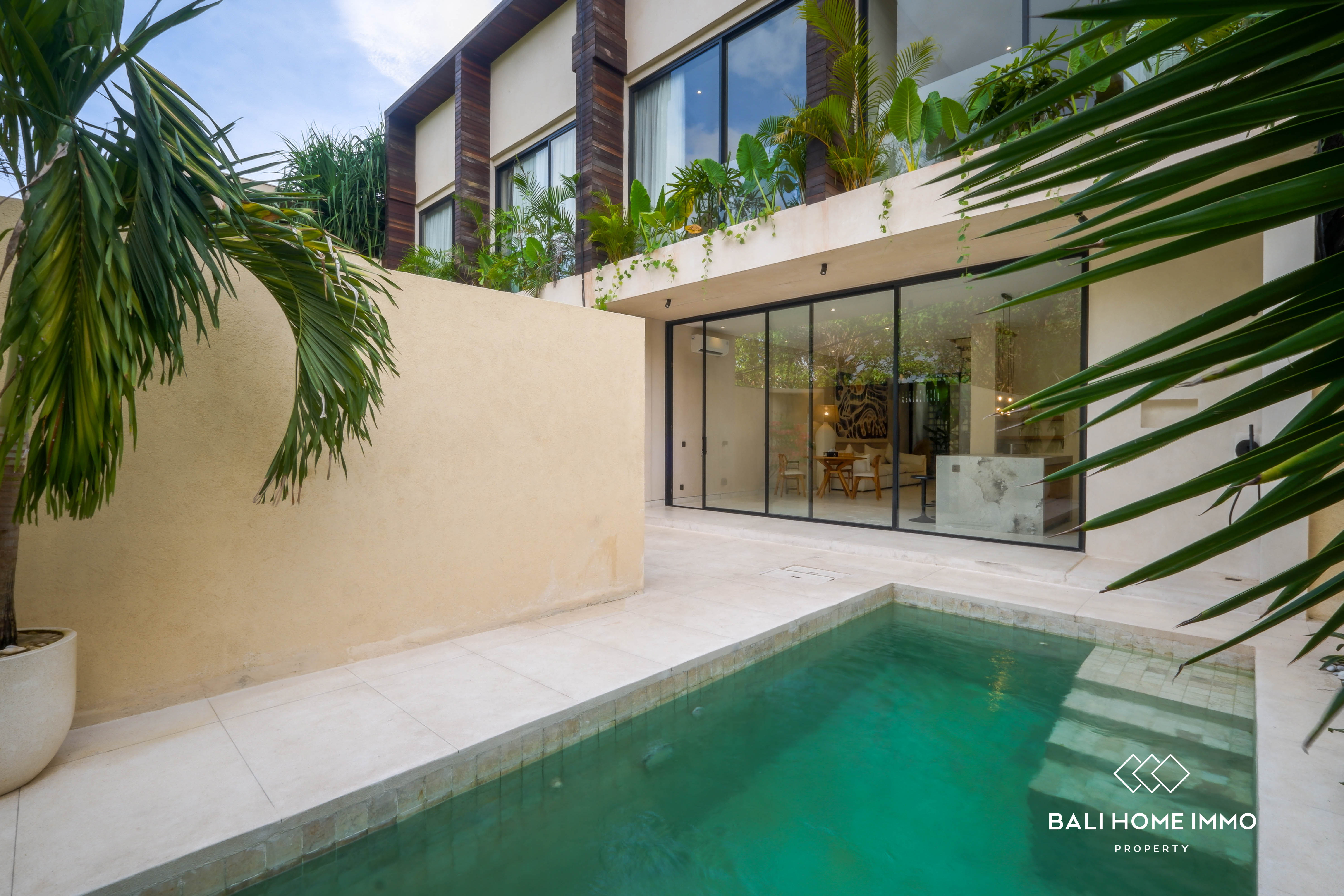 Brand New 3-Bedroom Villa for Sale and Rent Walking Distance to Berawa Beach - RF7109
