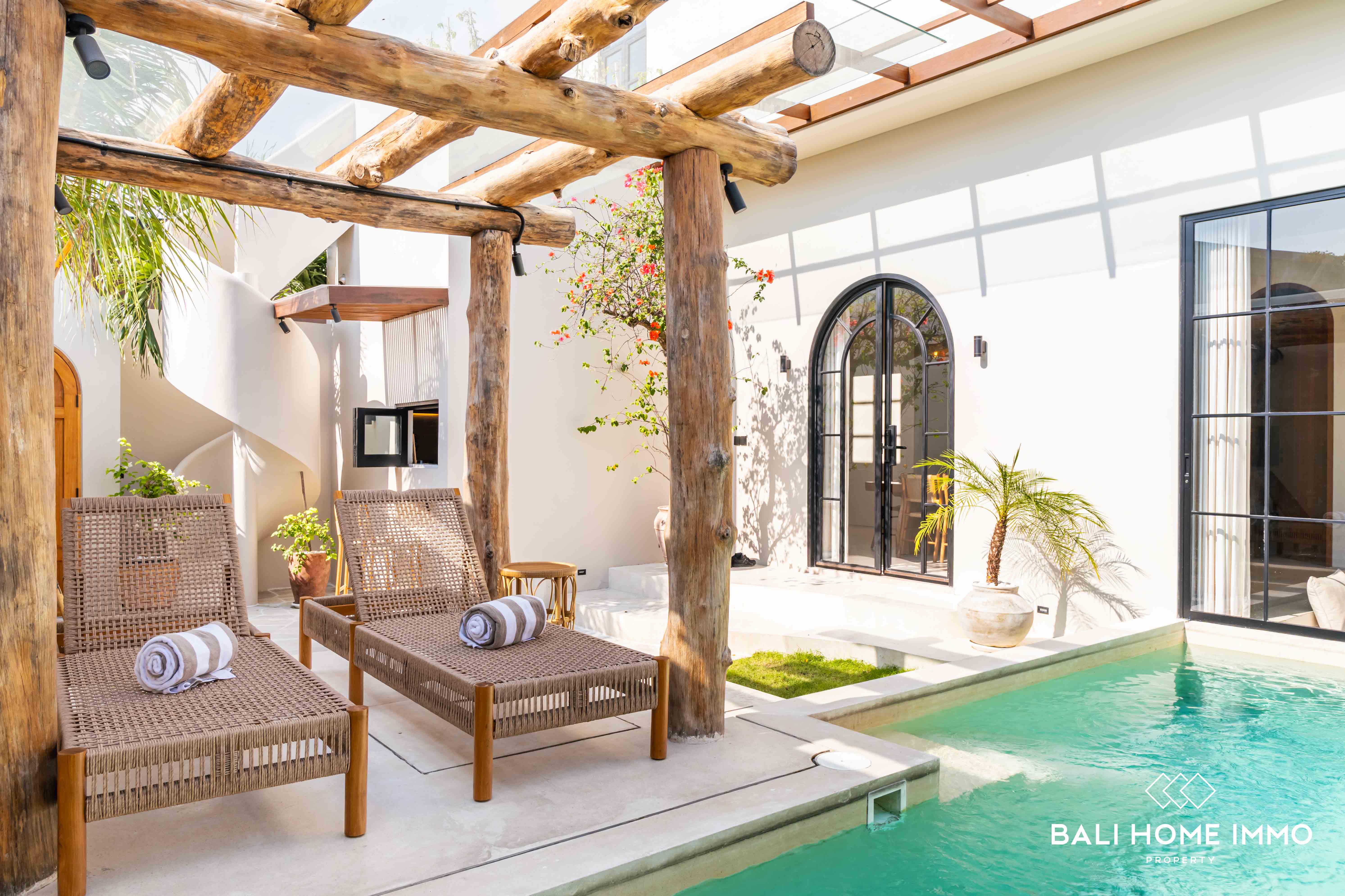 Brand New 4 bedroom Villa for sale leasehold in Bali - Pererenan - RF5739C
