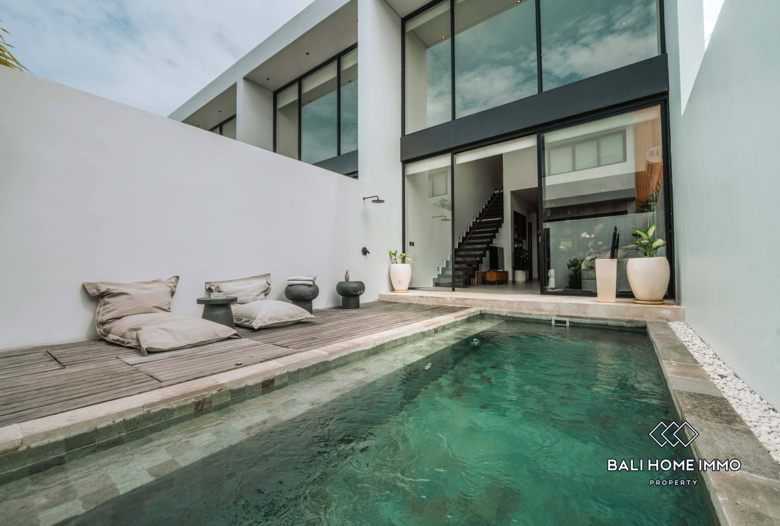 Brand New Premium 3 Bedroom Villa for Sale and Rent Near Bingin Beach - KT048