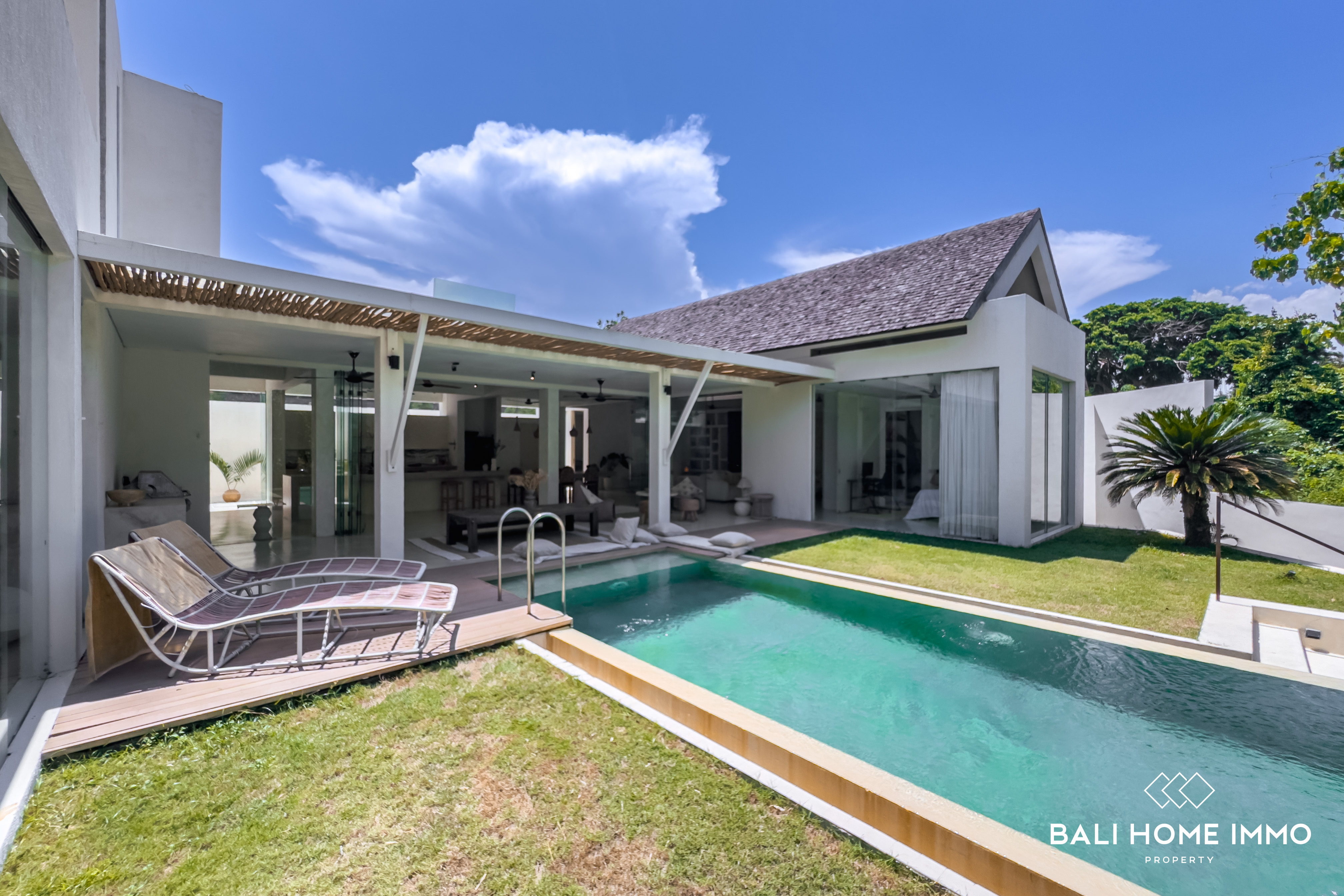 Jungle View 3 Bedroom Villa for Sale in Bali Pererenan Beachside - RF5256