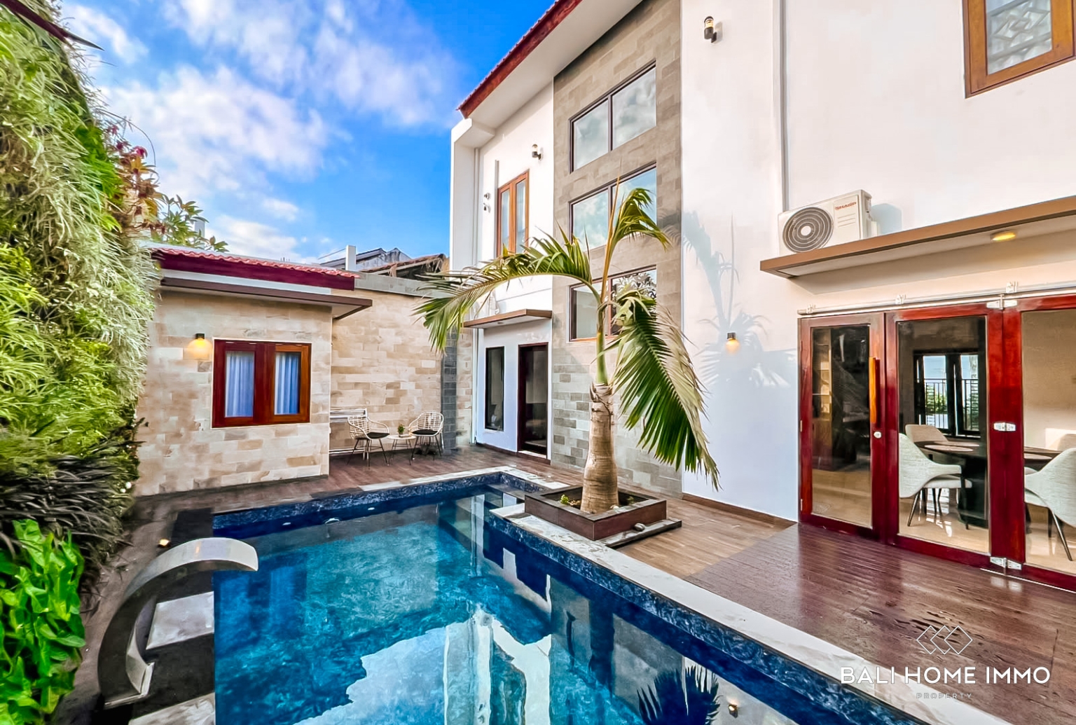 Modern 3-Bedroom Villa for Sale Near Balangan Beach - RF10735
