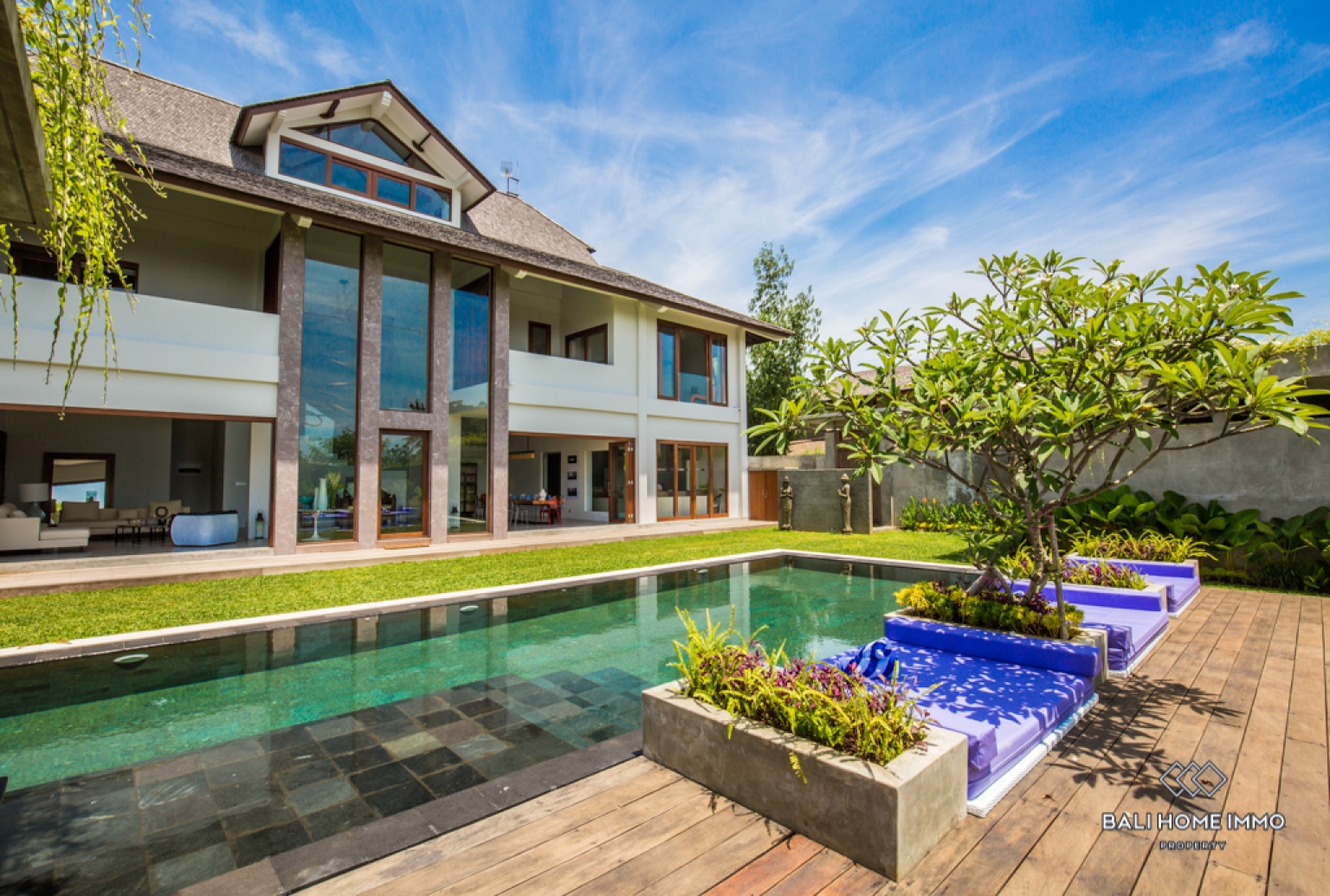 Ocean View 7 Bedroom Villa for Sale and Rent in Bali East Cost - RF9136