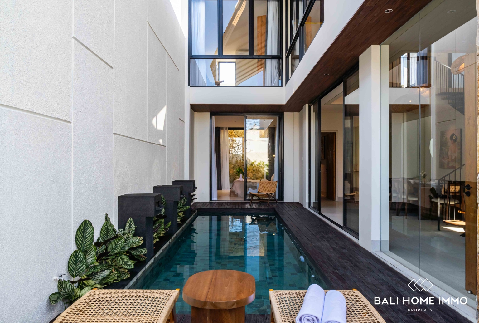 Brand new 4-Bedroom Villa for Sale and rent in Seminyak - RF7672