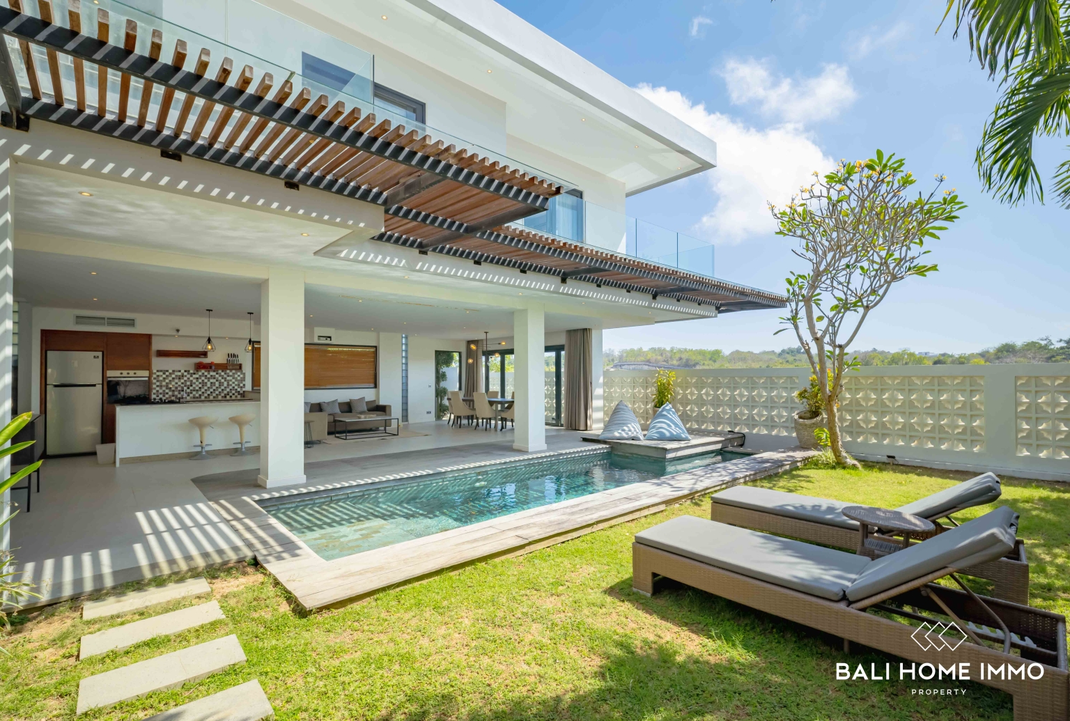 Stunning 3 Bedrooms Villa for Sale Freehold in Bali Uluwatu Ungasan - Fm049