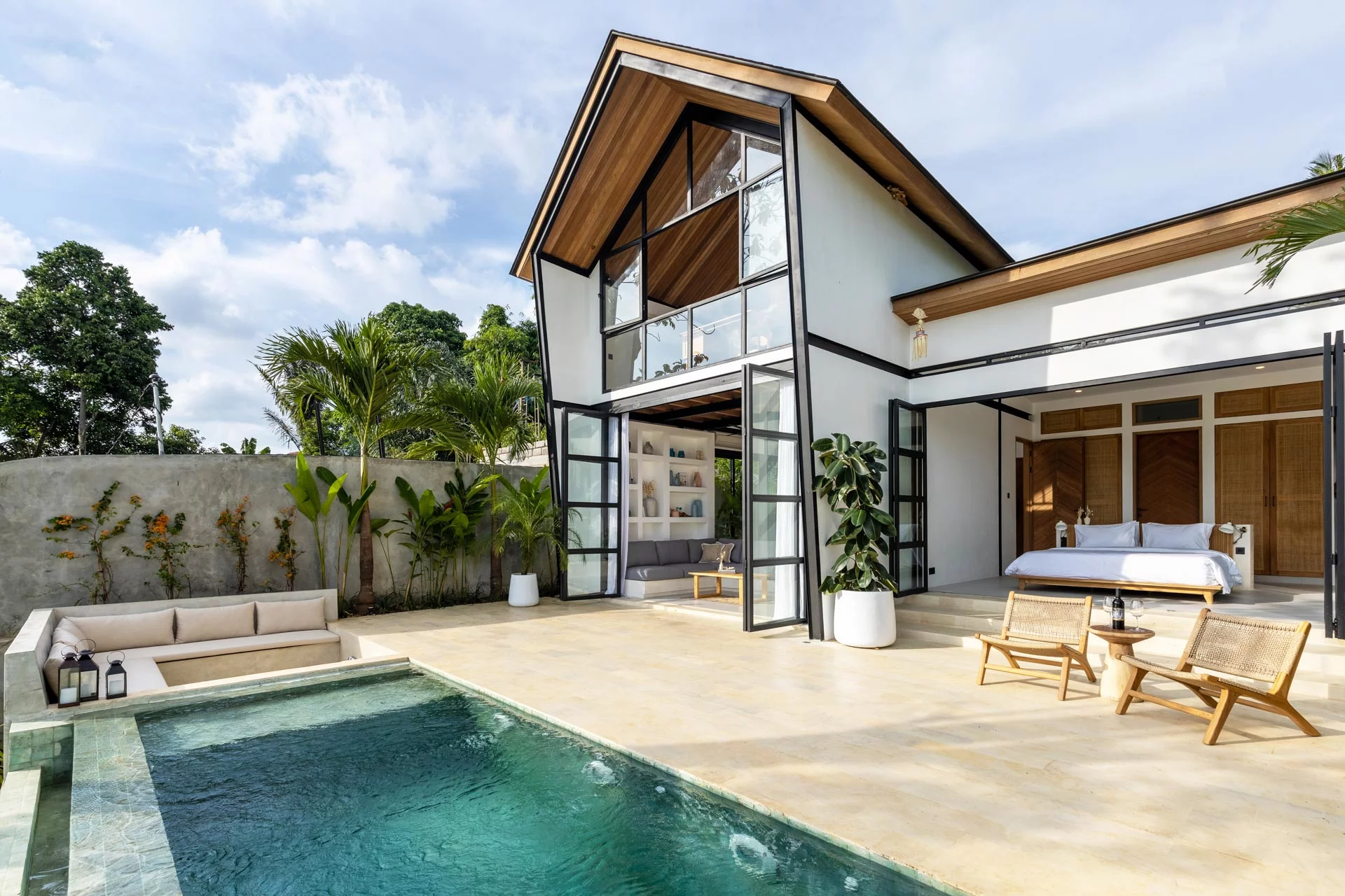 EXCLUSIVE 2 BEDROOM VILLA FOR SALE LEASEHOLD IN KABA-KABA BE-435