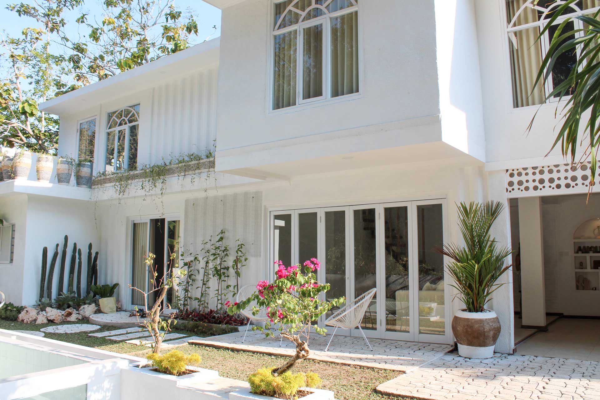 READY NOW 3 BEDROOM VILLA FOR SALE LEASEHOLD IN PECATU BE-735