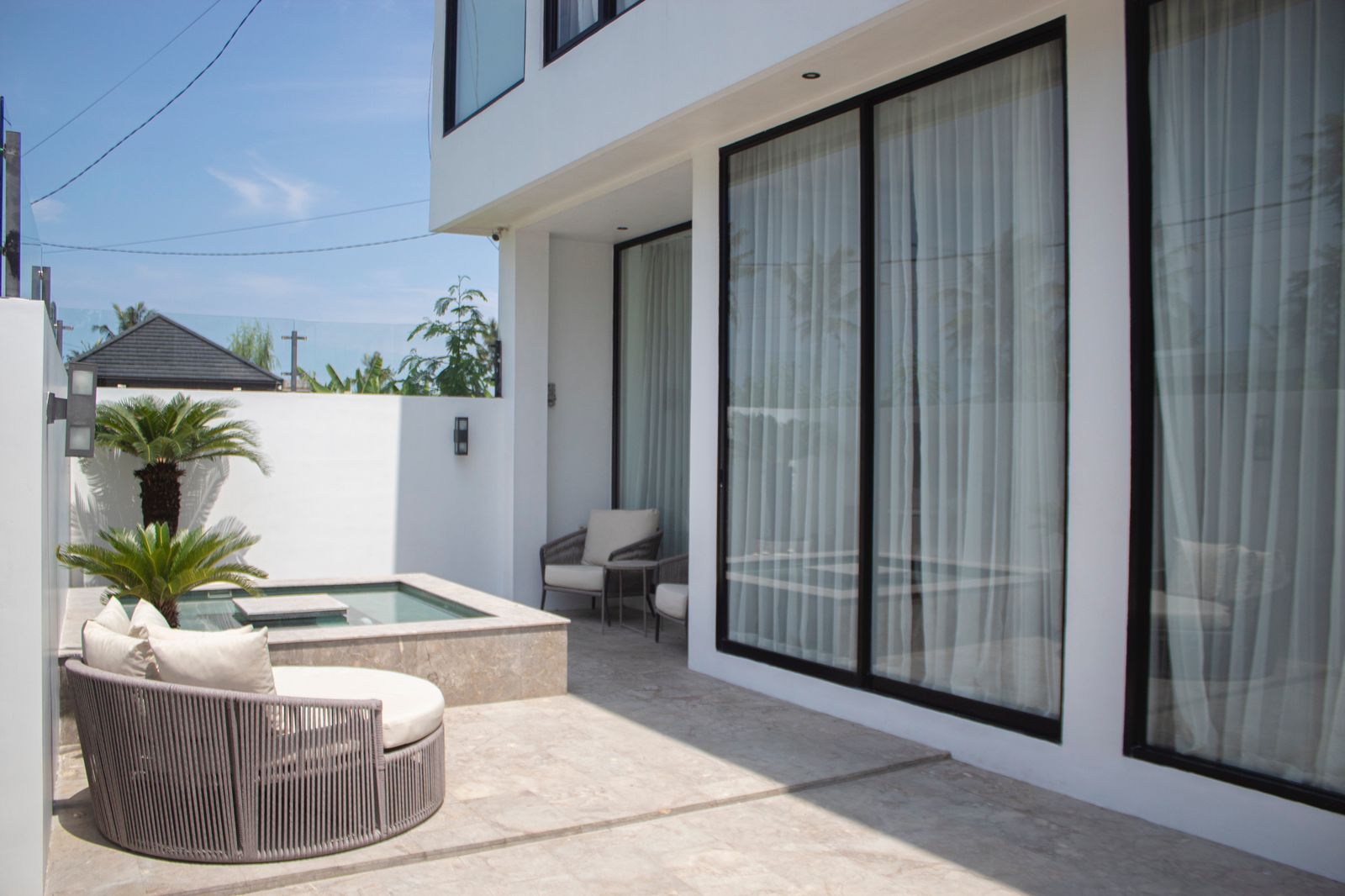 STYLISH 2 BEDROOM VILLA WITH PRIVATE JACUZZI FOR SALE LEASEHOLD IN TUMBAK BAYUH BE-772