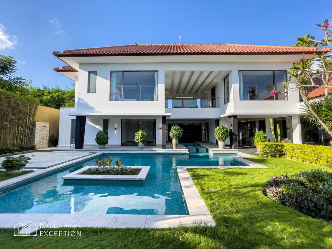 READY NOW 3 BEDROOM VILLA FOR SALE FREEHOLD IN NYANYI BE-1212