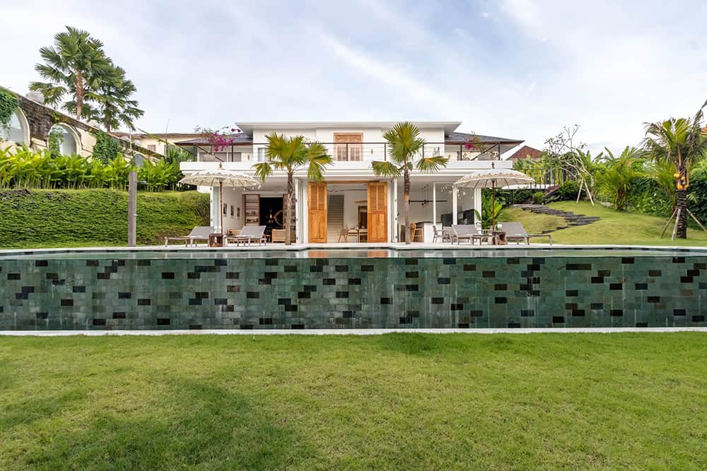 READY TO GO 4 BEDROOM VILLA FOR SALE LEASEHOLD IN PADONAN BE-1288