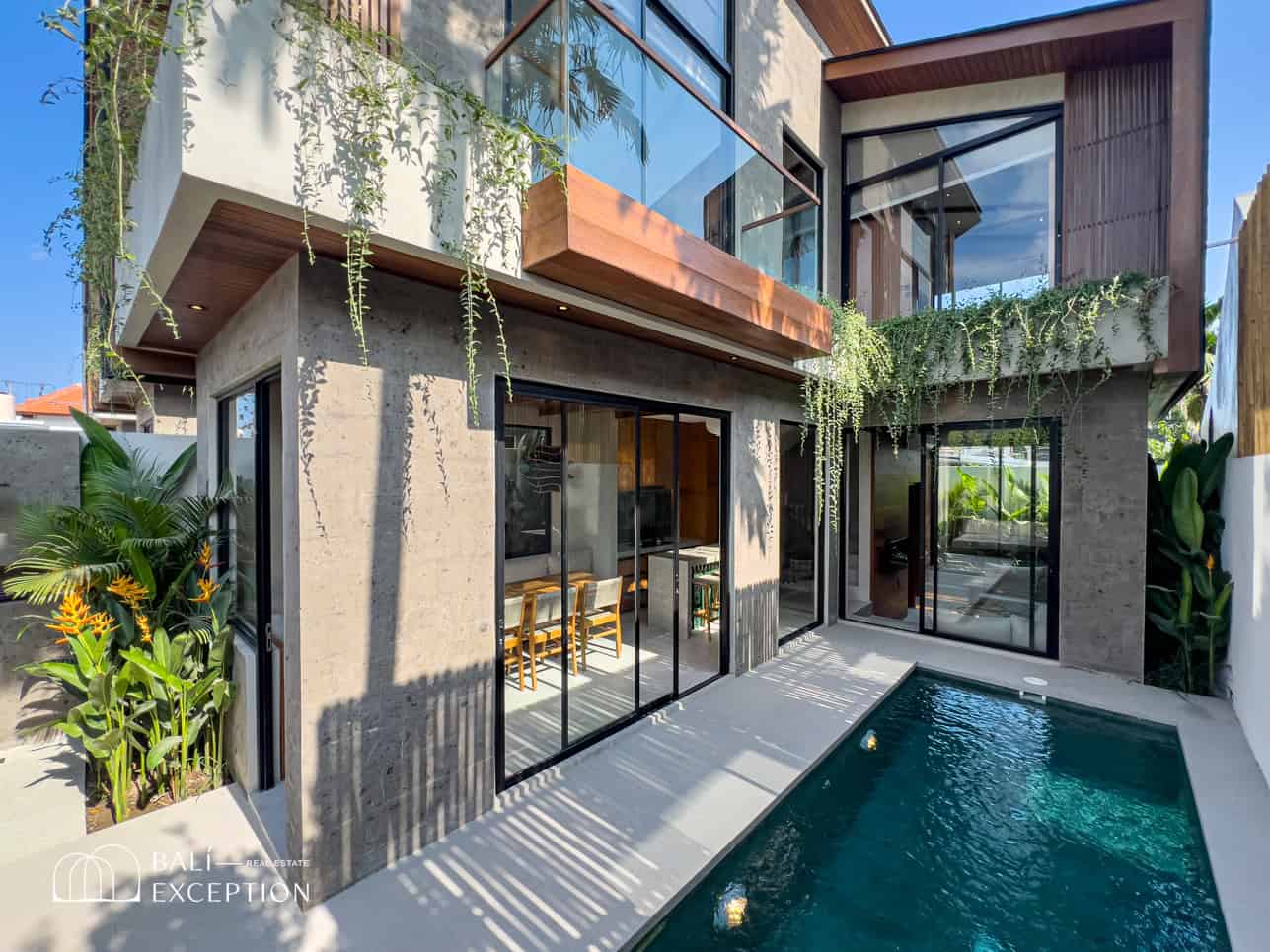 MODERN STYLISH DESIGN 2 BEDROOM VILLA FOR SALE LEASEHOLD IN TUMBAK BAYUH BE-1046