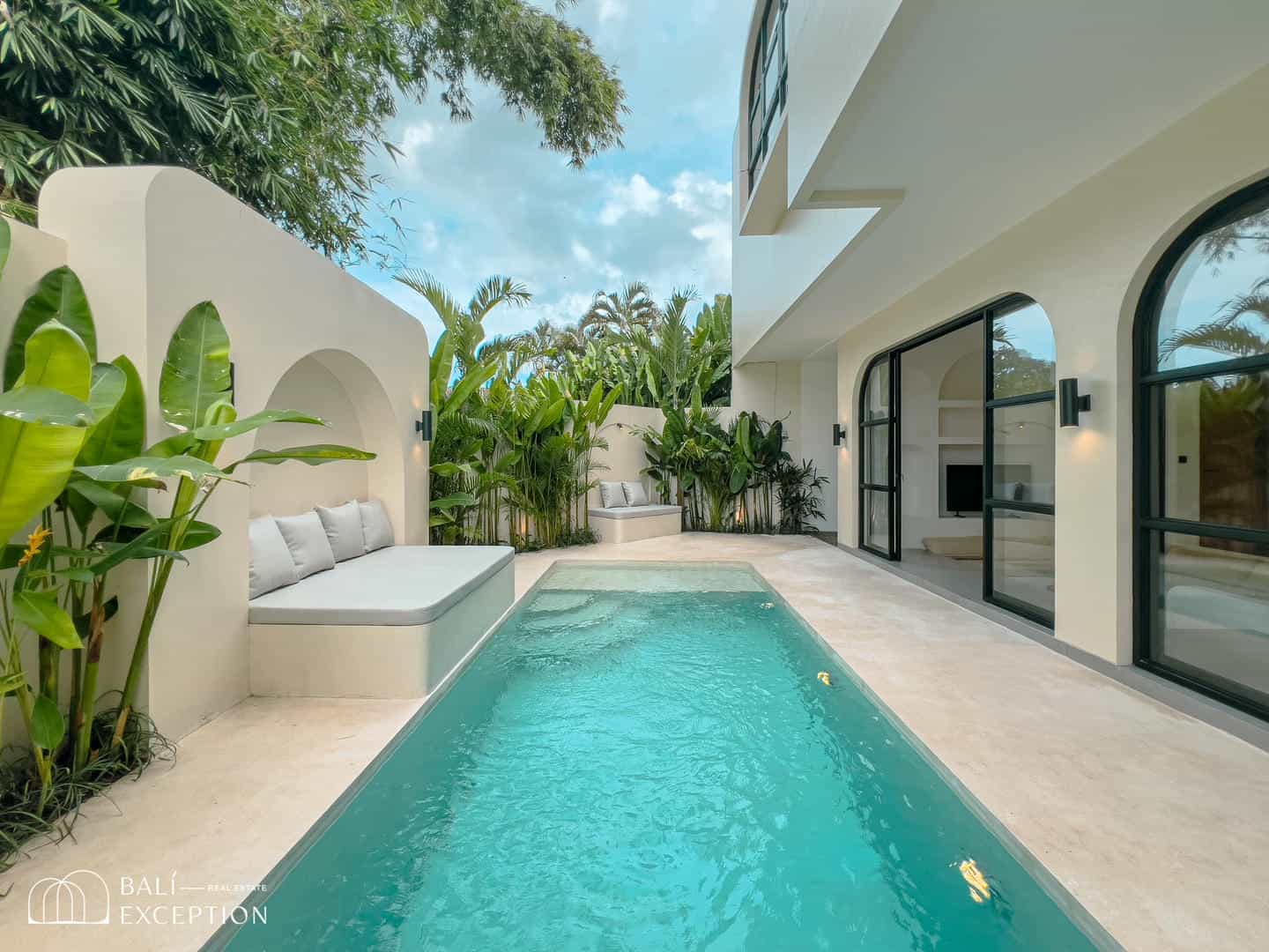 READY 2 BEDROOM VILLA FOR SALE LEASEHOLD IN TUMBAK BAYUH BE-1265
