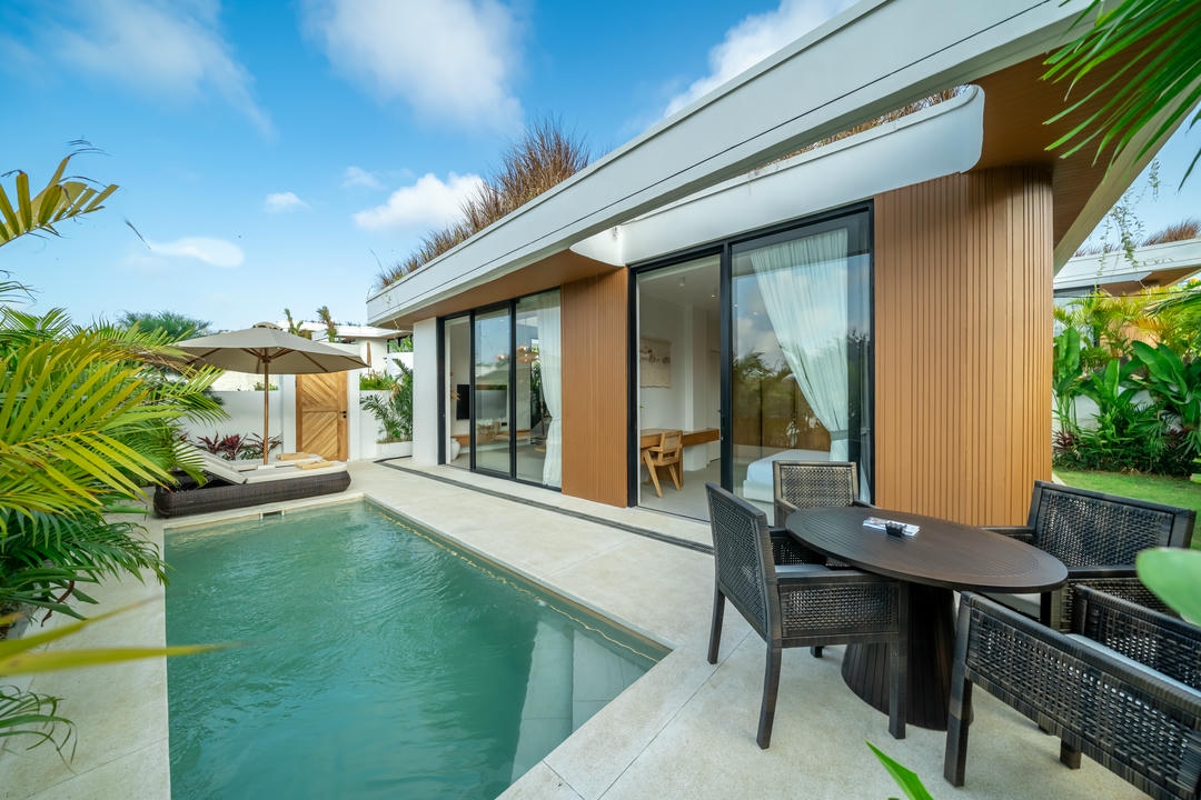 MODERN TROPICAL DESIGN 1 BEDROOM VILLA FOR SALE LEASEHOLD IN ULUWATU BE-1816