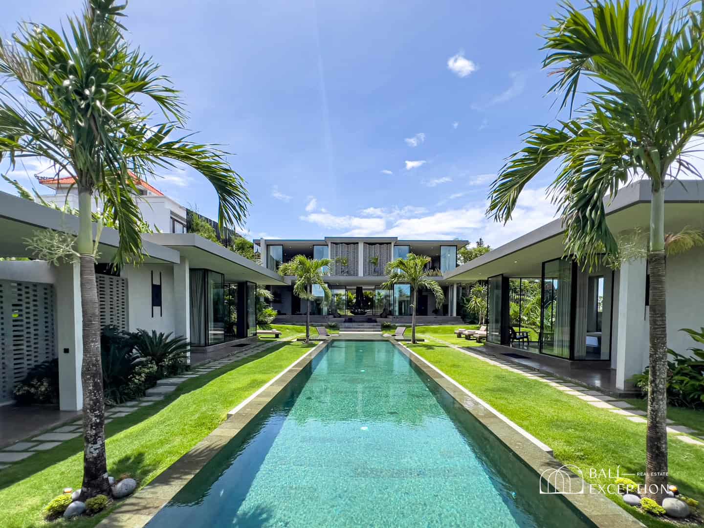 LUXURIOUS MODERN BALINESE DESIGN 6 BEDROOM FOR SALE LEASEHOLD IN MUNGGU BE-1801