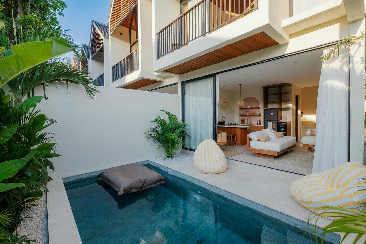 READY NOW 1 BEDROOM VILLA AND TOWNHOUSES FOR SALE LEASEHOLD IN MENGWI BE-1864