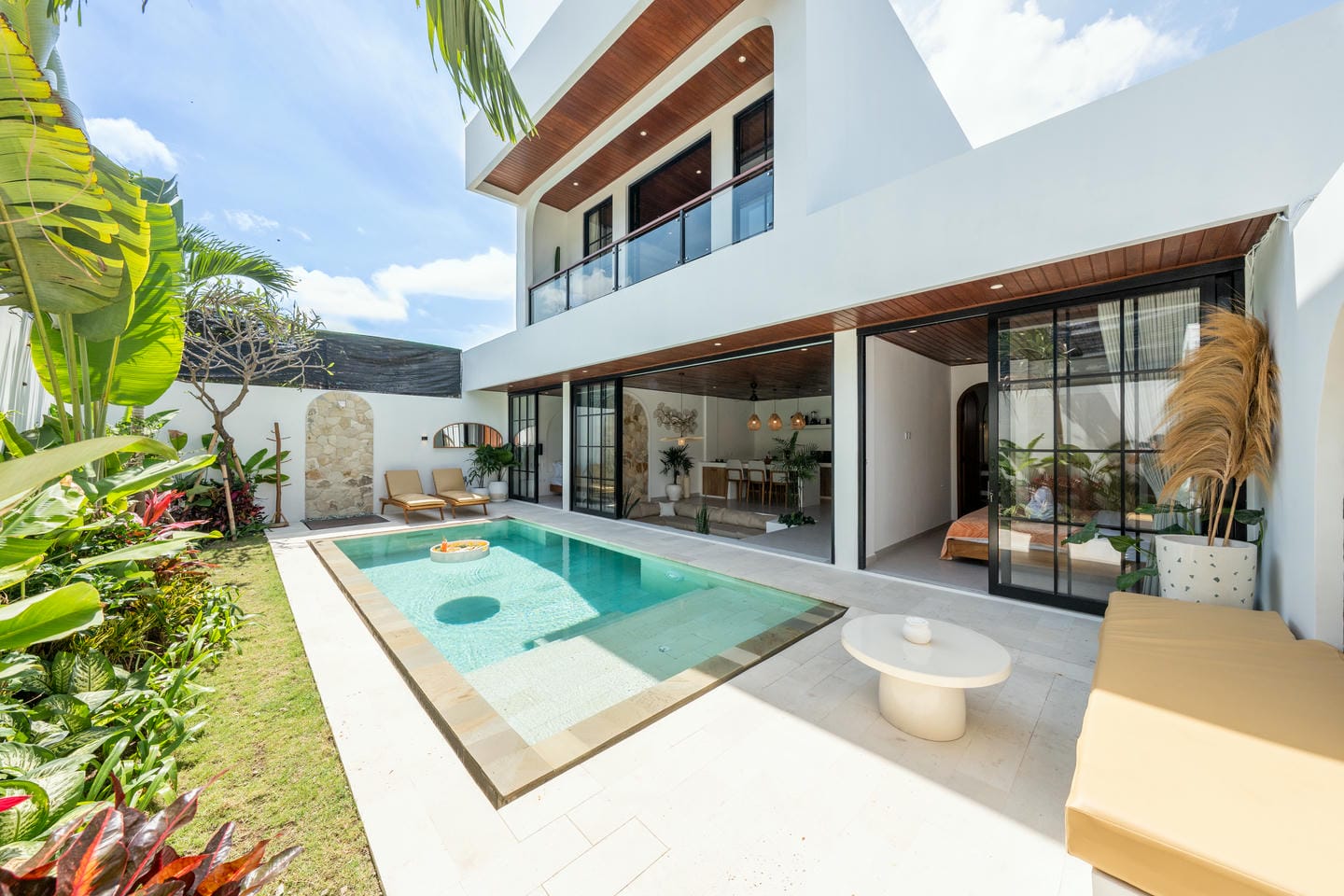 OFFPLAN 3 BEDROOM VILLA FOR SALE LEASEHOLD IN SEMER BE-2029