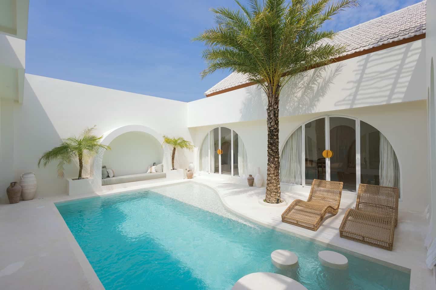 READY NOW 3 BEDROOM VILLA FOR SALE LEASEHOLD IN PADONAN BE-2155