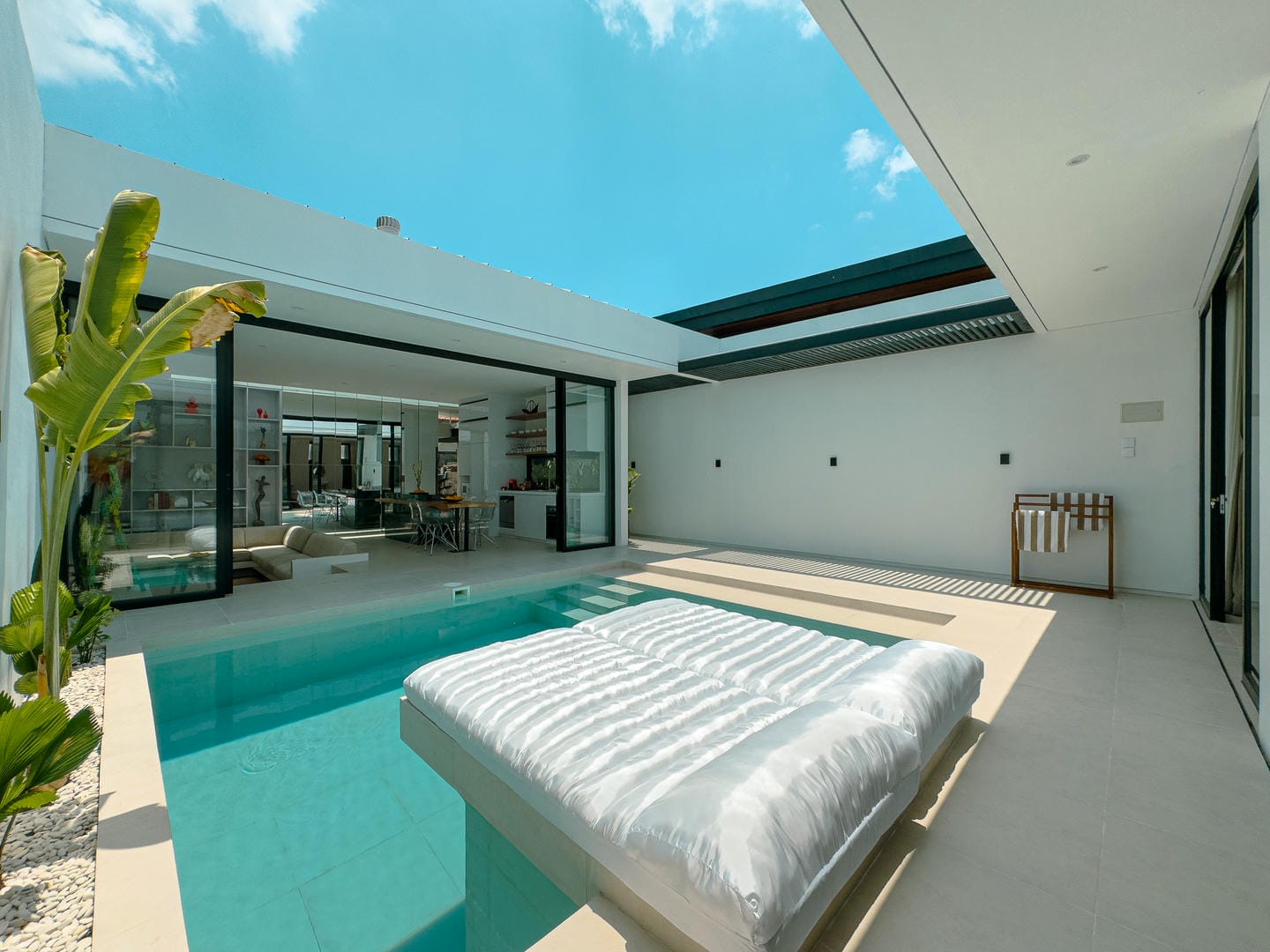 MINIMALIST MODERN 2 BEDROOM VILLA FOR SALE LEASEHOLD IN SANUR BE-2270