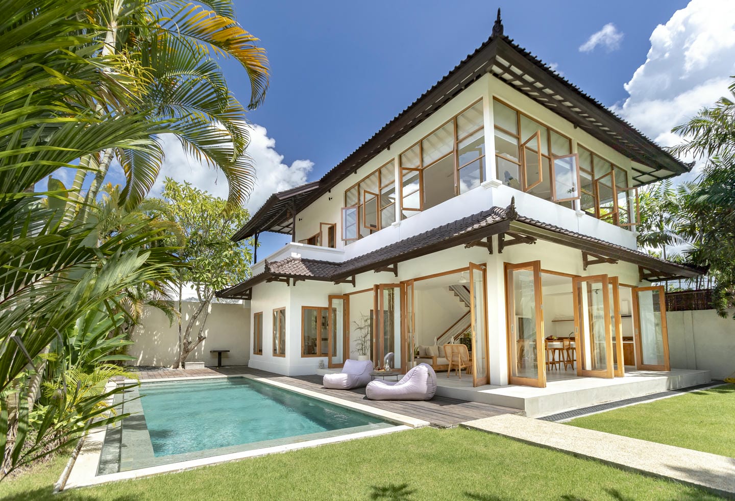 READY NOW 2 BEDROOM VILLA FOR SALE LEASEHOLD IN UMALAS BE-2370