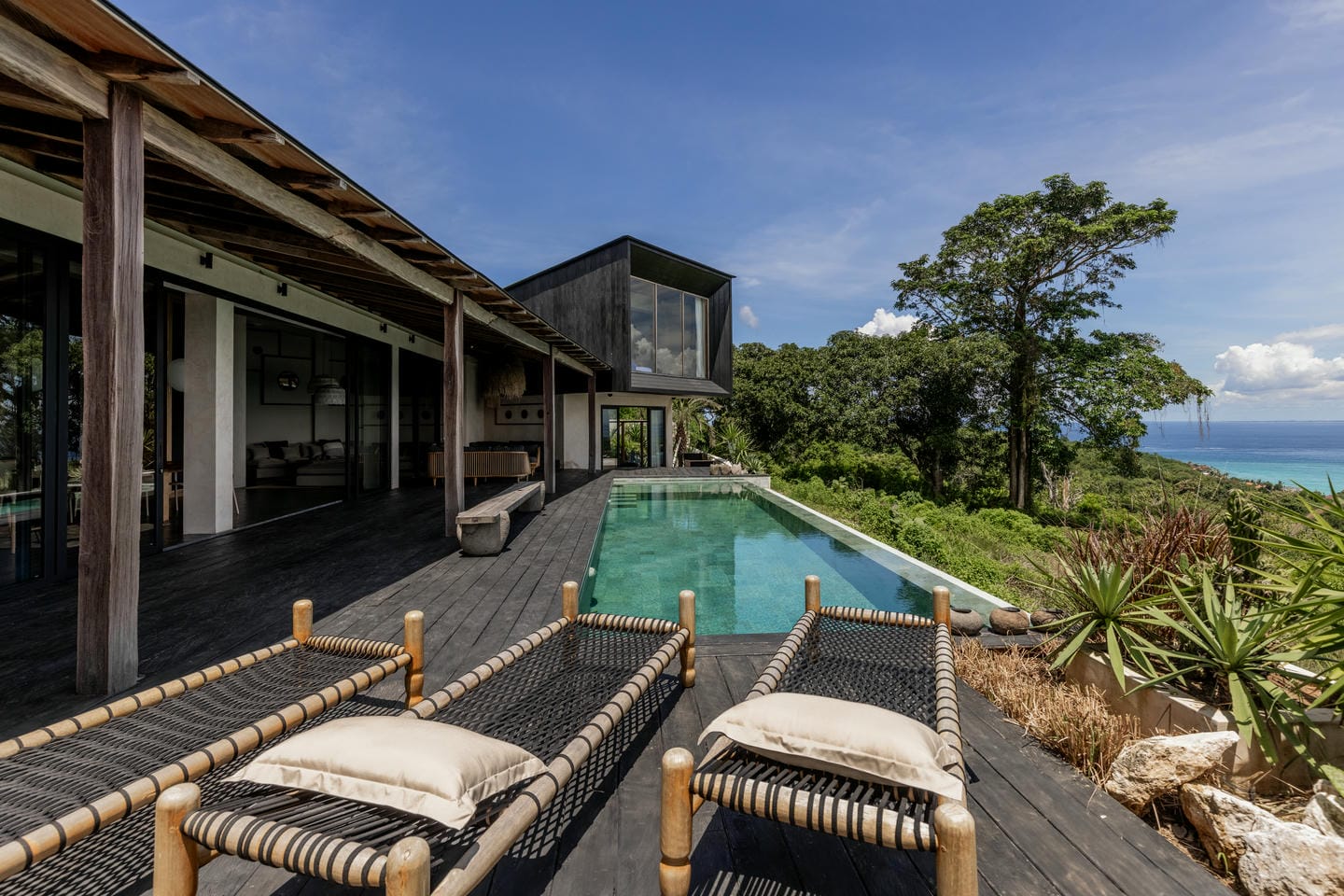 Ocean View 3 Bedroom Villa for Sale Freehold in Nusa Ceningan Be-3018