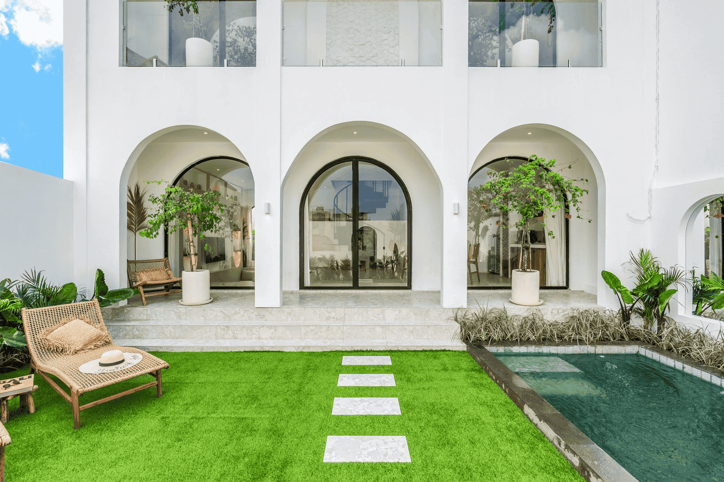 READY NOW 2 BEDROOM VILLA FOR SALE LEASEHOLD IN TUMBAK BAYUH BE-2484