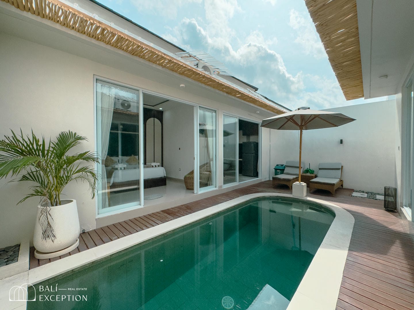 MODERN 2 BEDROOM VILLA FOR SALE LEASEHOLD IN SEMINYAK BE-2599
