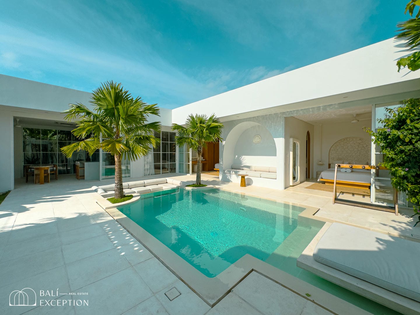WALKING DISTANCE TO THE BEACH 3 BEDROOM VILLA FOR SALE LEASEHOLD IN BINGIN BE-2870
