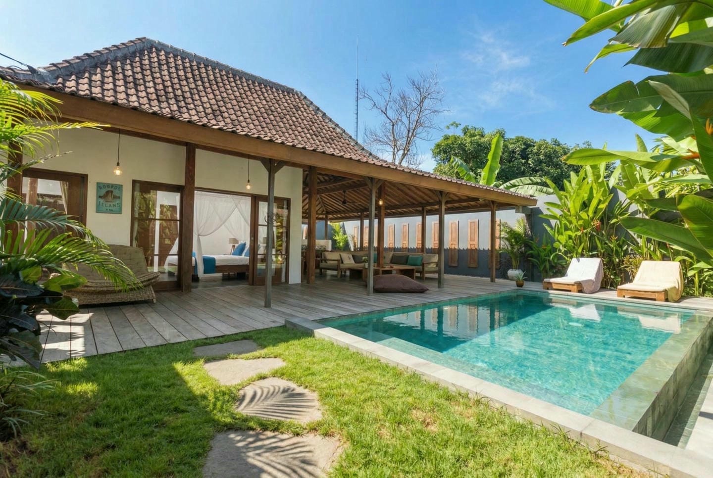 JOGLO STYLE 2 BEDROOM VILLA FOR SALE LEASEHOLD IN TIBUBENENG BE-2959
