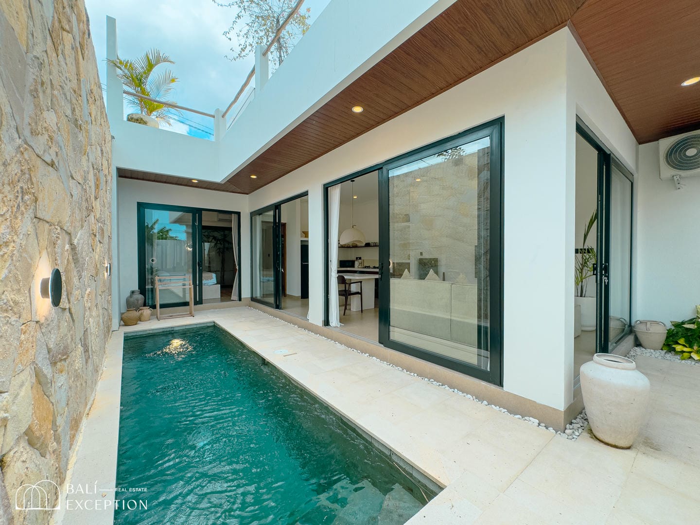 READY NOW 1 BEDROOM VILLA FOR SALE LEASEHOLD IN TUMBAK BAYUH BE-2979