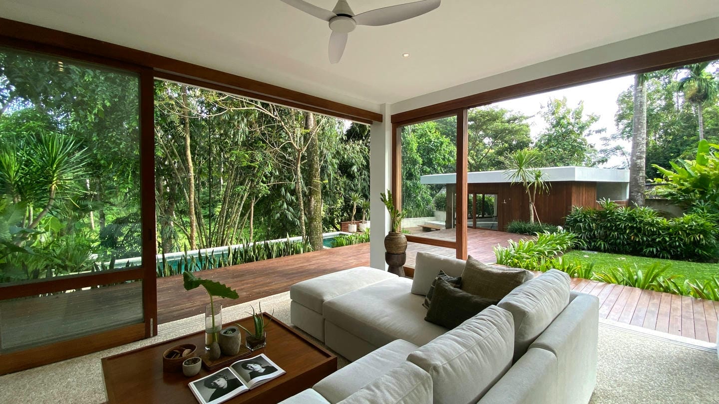 RIVER MODERN TROPICAL 5 BEDROOM VILLA FOR SALE LEASEHOLD IN KABA KABA BE-2910