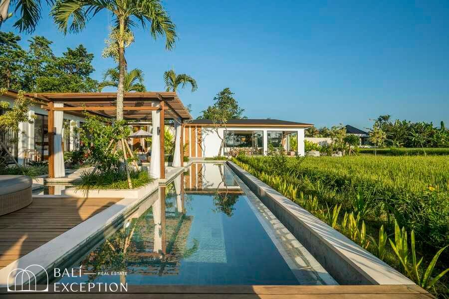 RICEFIELD VIEW 6 BEDROOM VILLA FOR SALE LEASEHOLD IN UBUD BE-3080