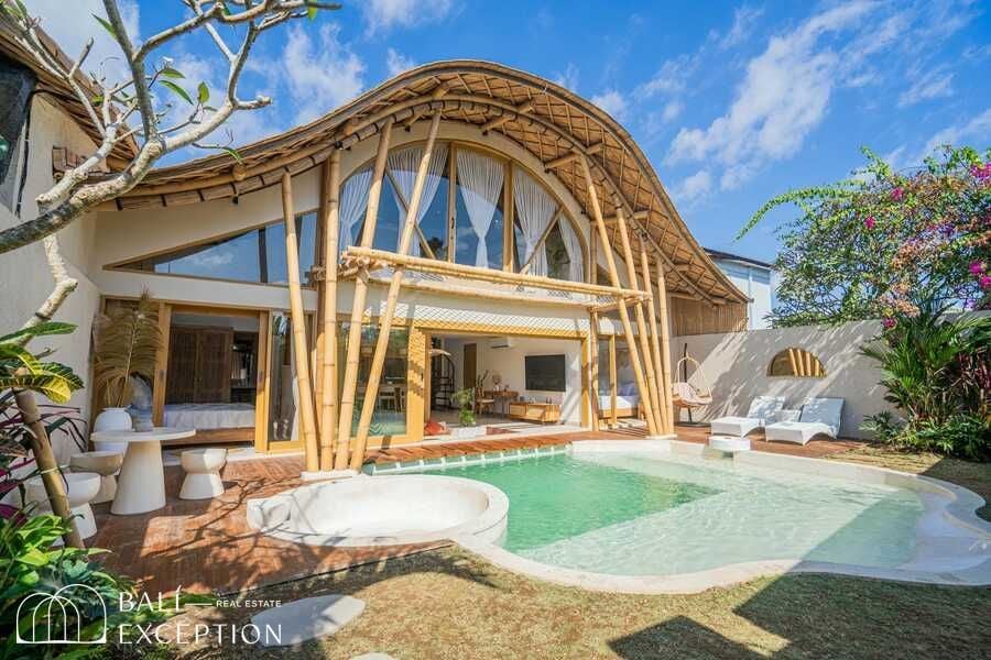 Readynow 3 Bedroom Villa for Sale Leasehold in Kerobokan Be-3274