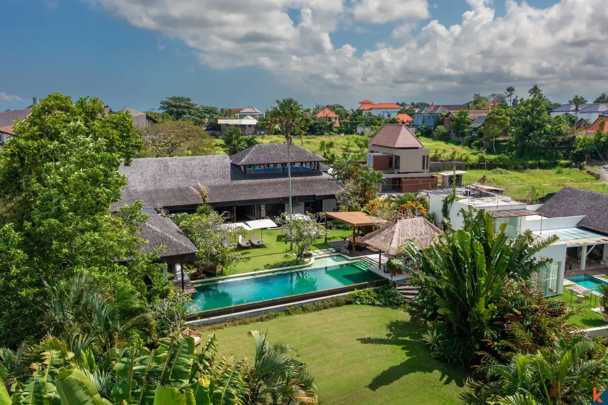 Beautiful five bedroom traditional estate for sale in Pererenan