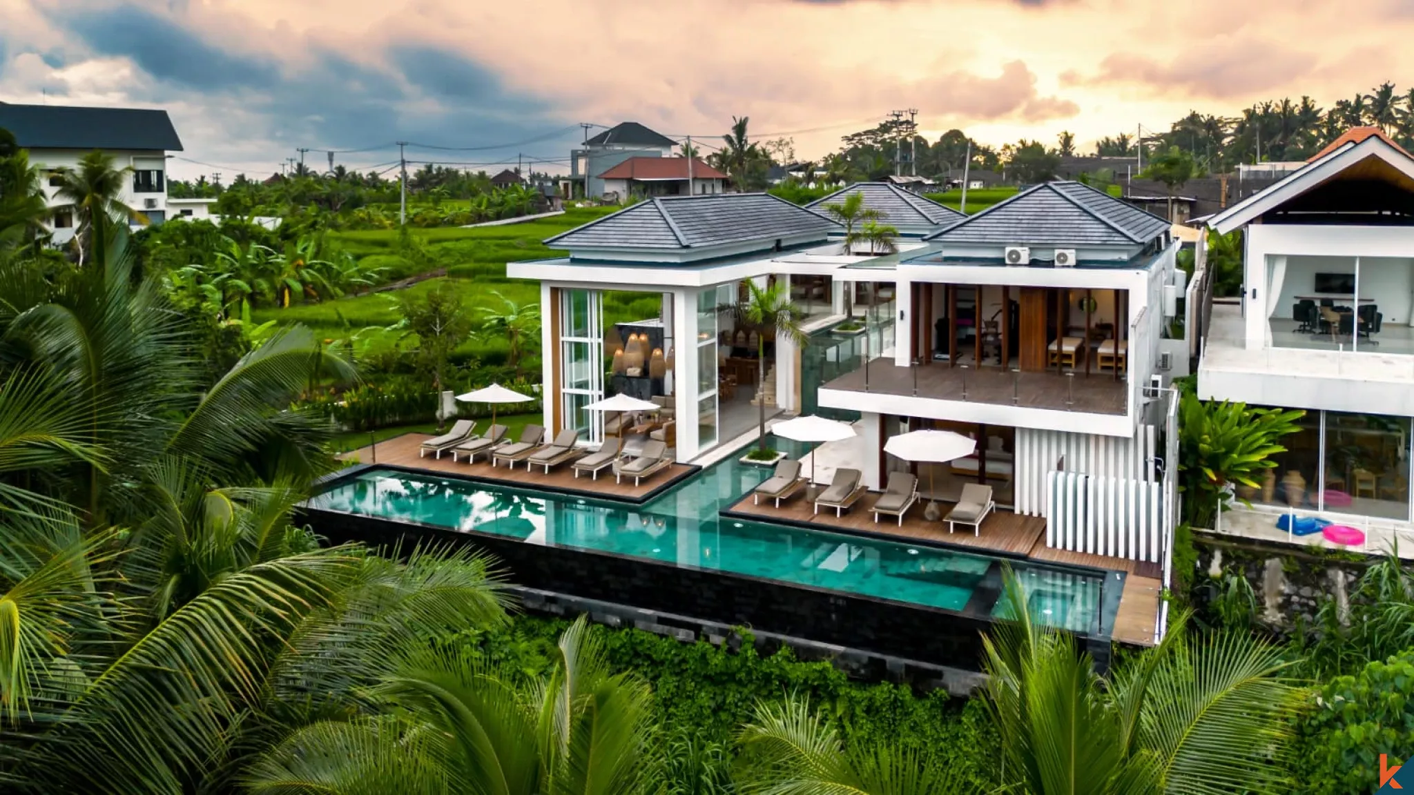 Amazing six bedroom leasehold real estate with high ROI and beautiful jungle views in Ubud