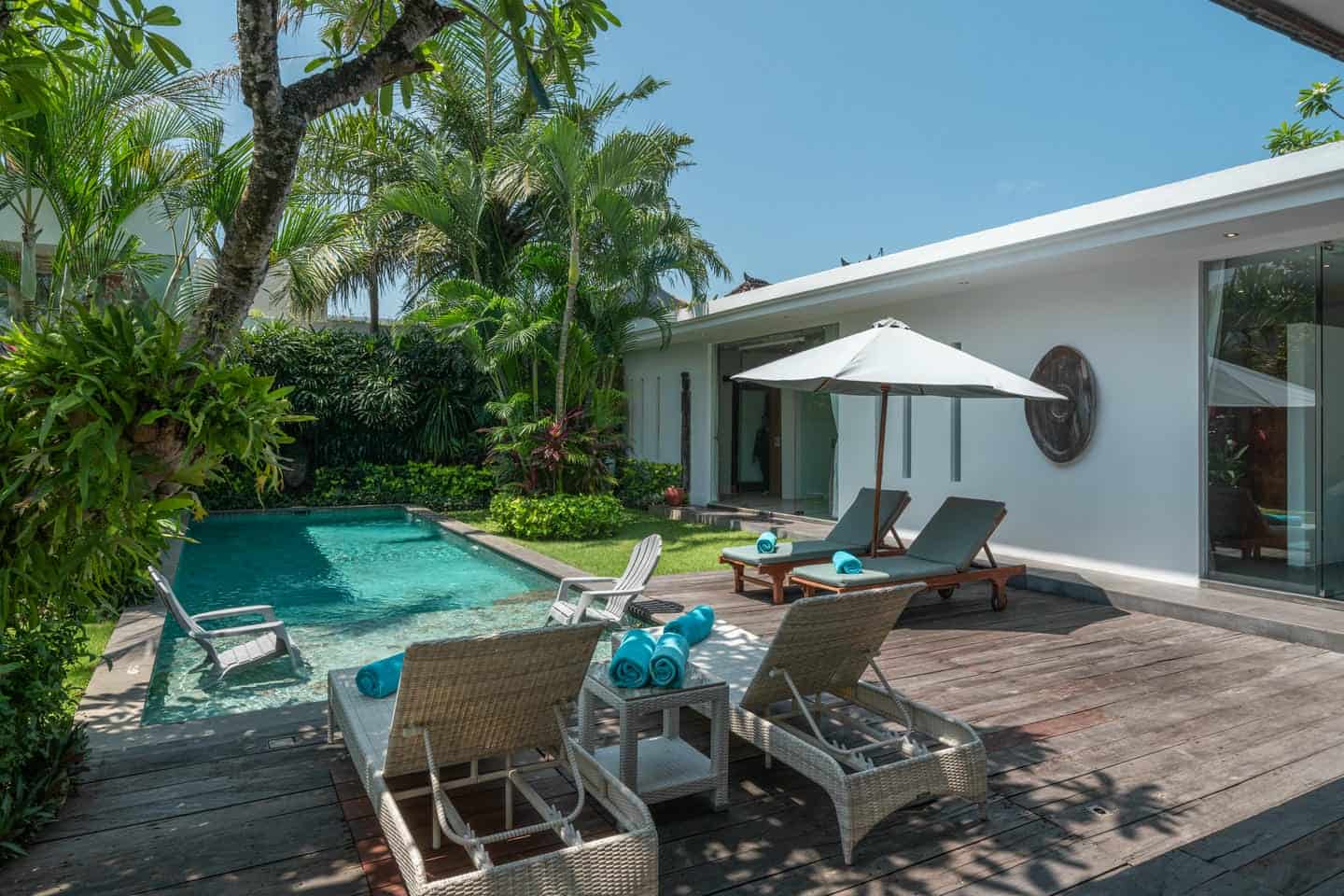 READY NOW 3+1 BEDROOM VILLA FOR SALE LEASEHOLD IN SEMINYAK BE-2296