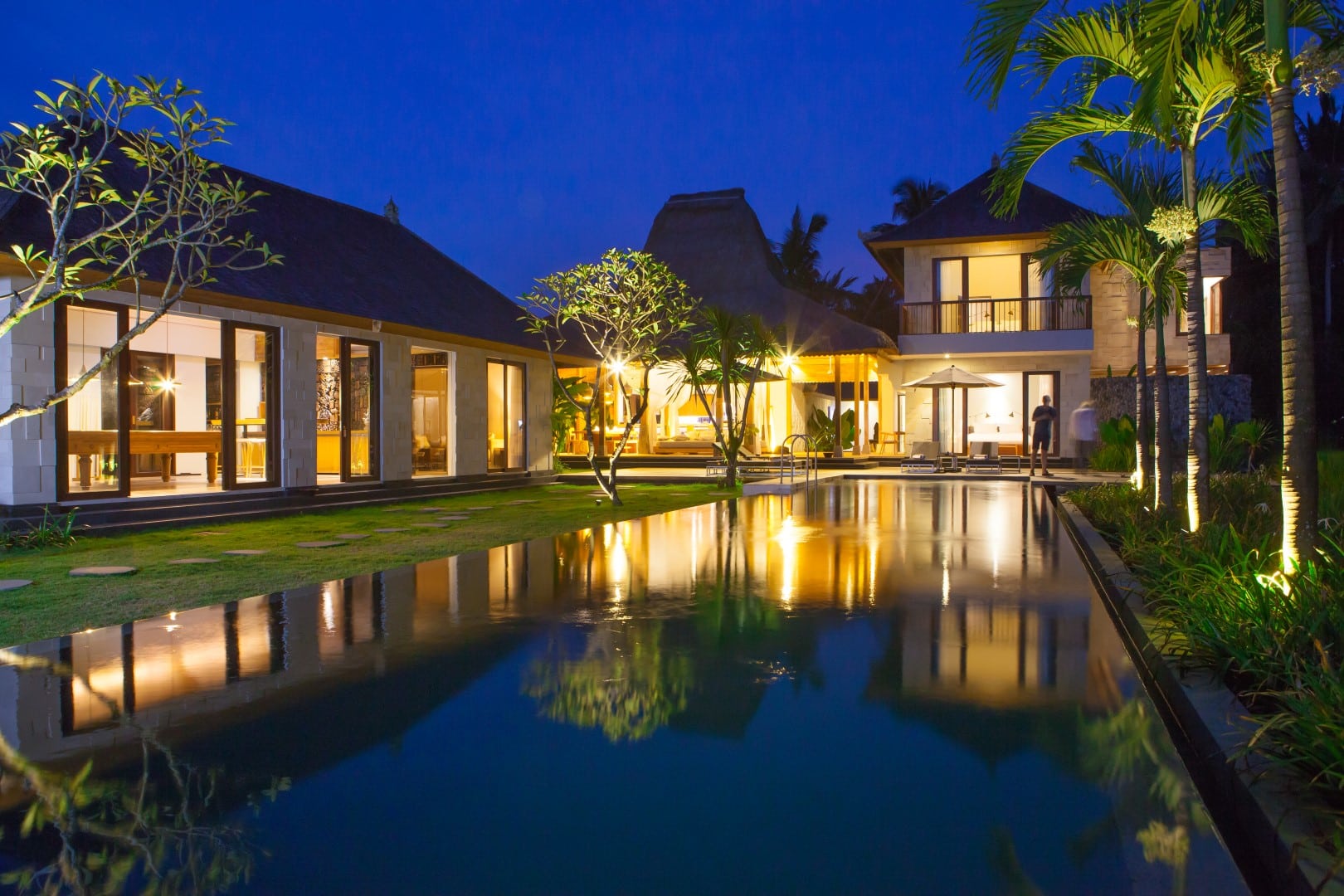Freehold 4 Bedroom Estate with 20m Pool and Jungle–Rice Field Views in Lodtunduh, Ubud