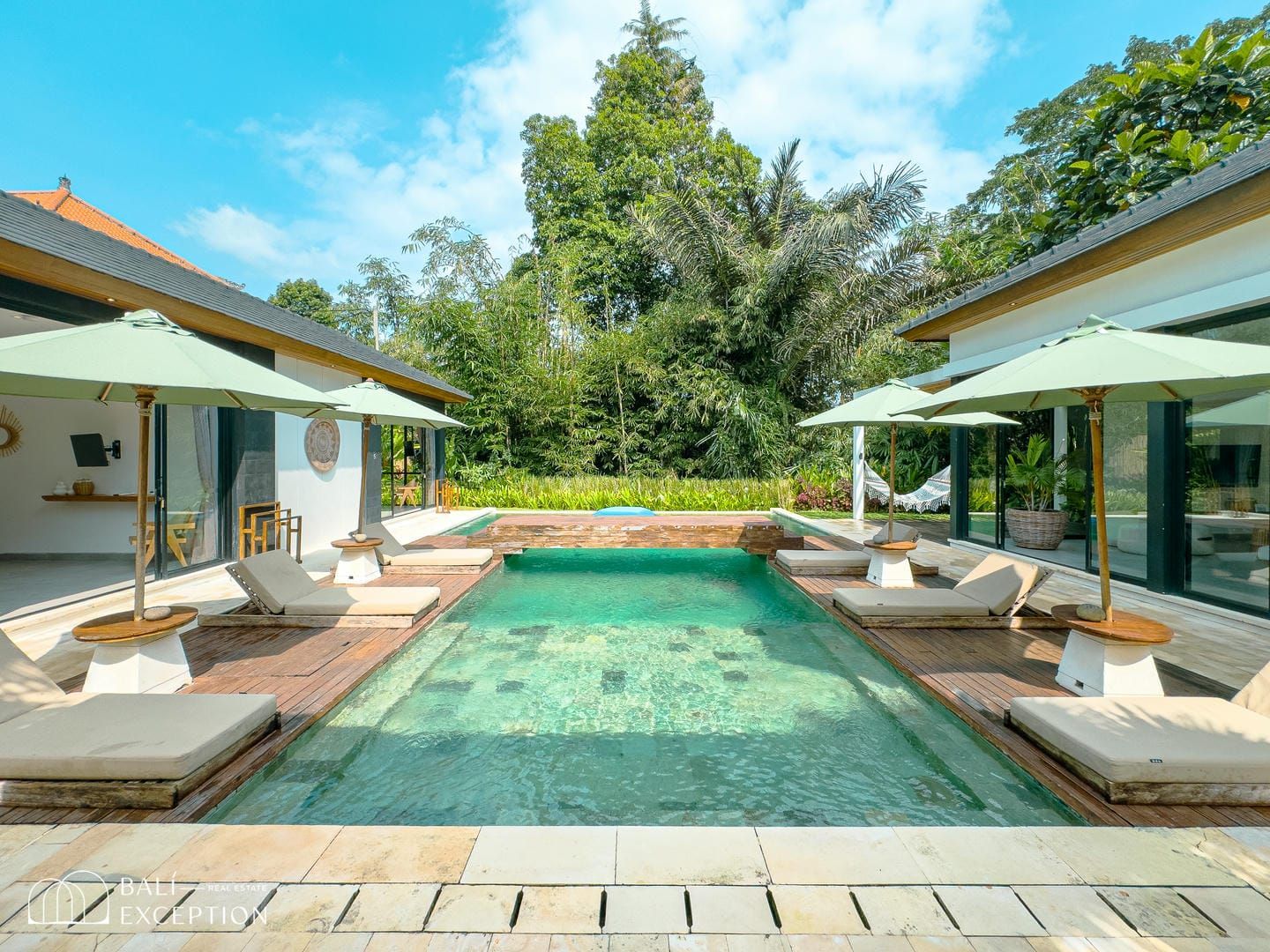 JUNGLE VIEW 5 BEDROOM VILLA FOR SALE LEASEHOLD IN UBUD BE-2982
