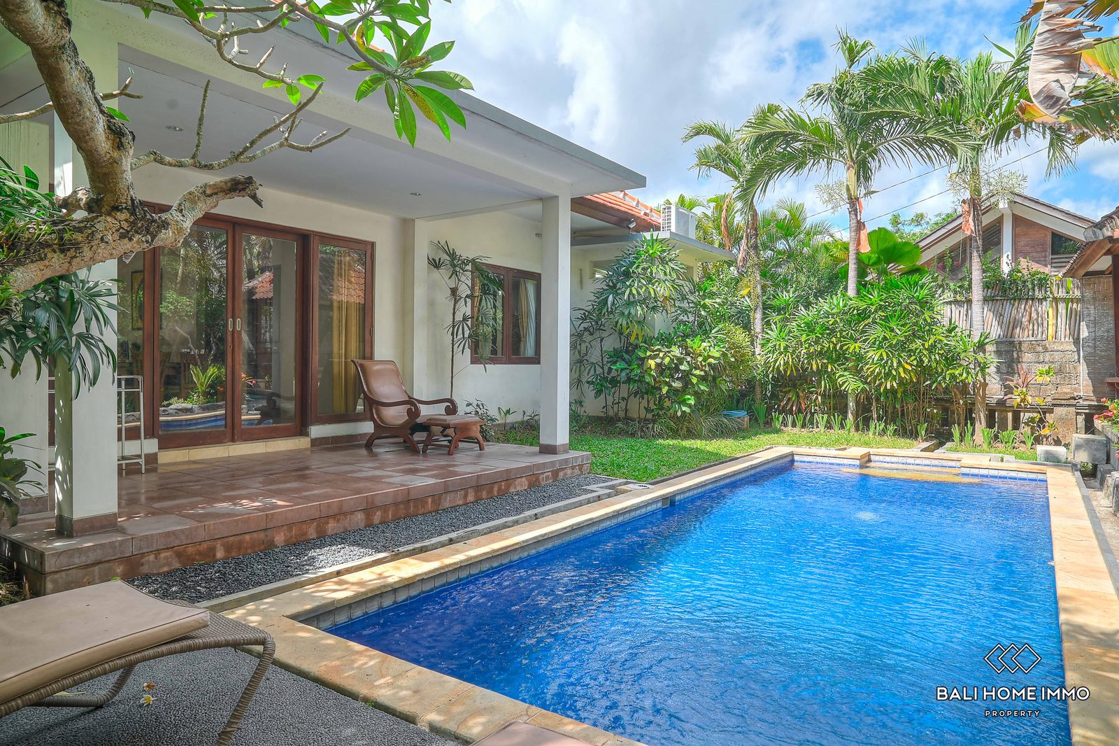 3 bedroom villa for sale and rent in Berawa Bali - BHI762