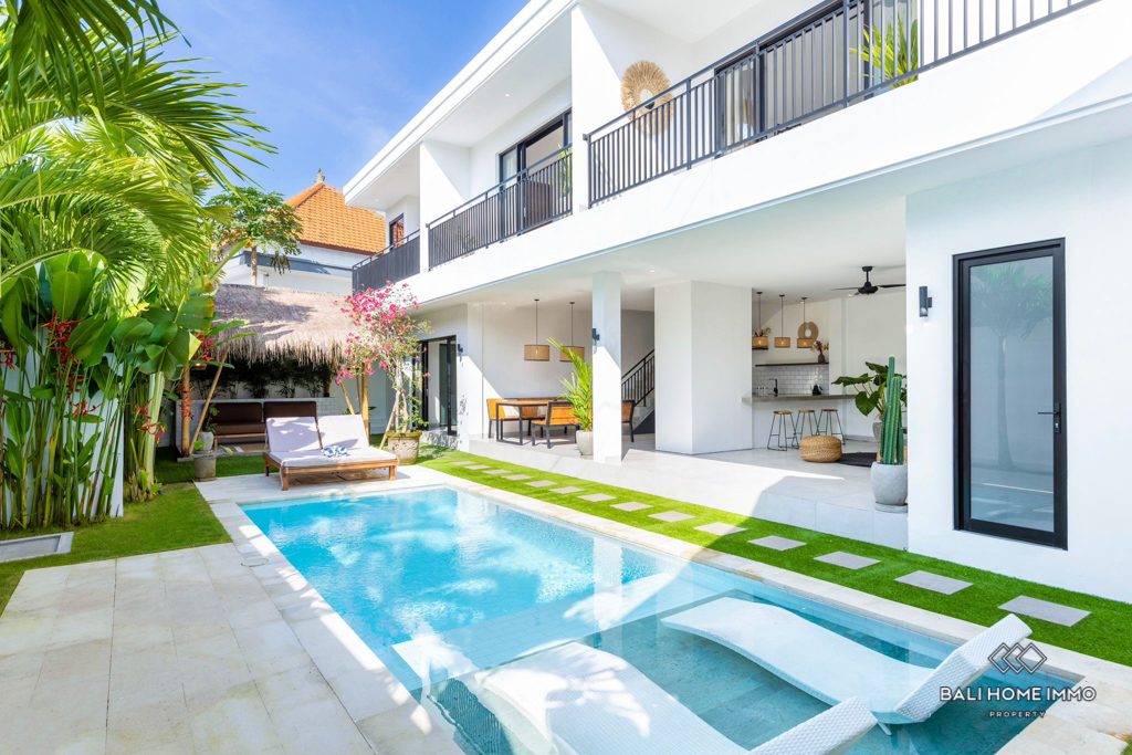 4 Bedroom Villa for Sale Leasehold in Padang Linjong Canggu Bali - Rf2452