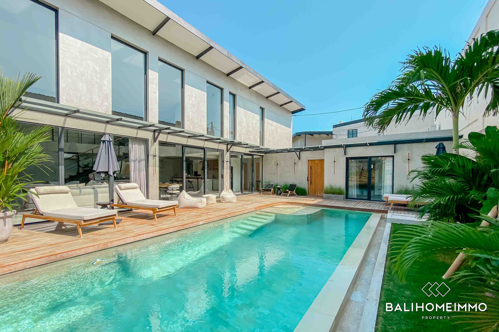 4 Bedroom Villa for Sale in Canggu Berawa - Rf2459