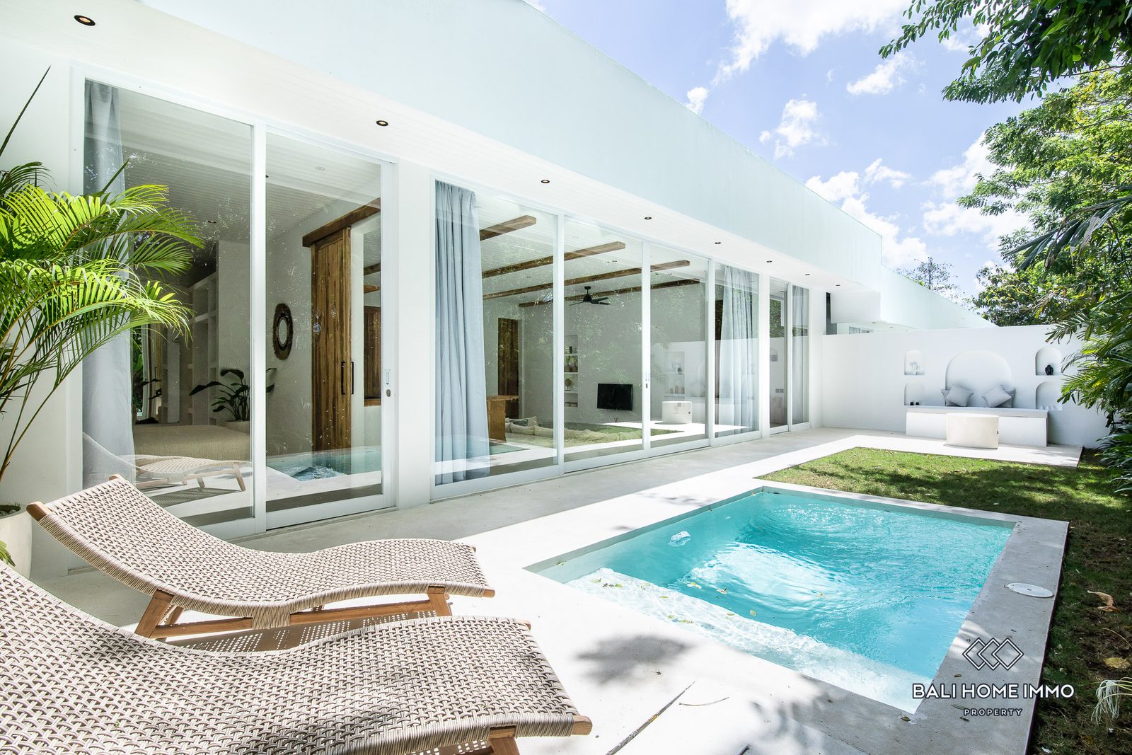 2 Bedroom Modern Villa For Sale Near Bingin Beach in Bali Uluwatu - RF2987