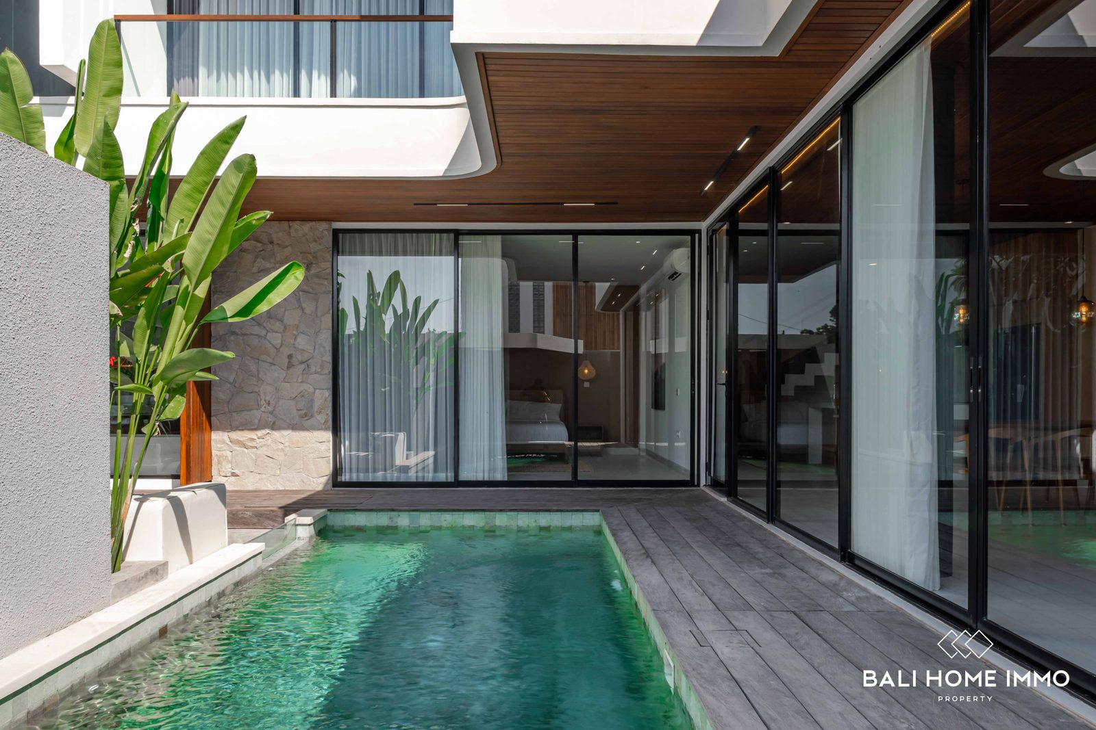 3 Bedroom Villa for Sale in Bali Pererenan Tumbak Bayuh - Rf3403