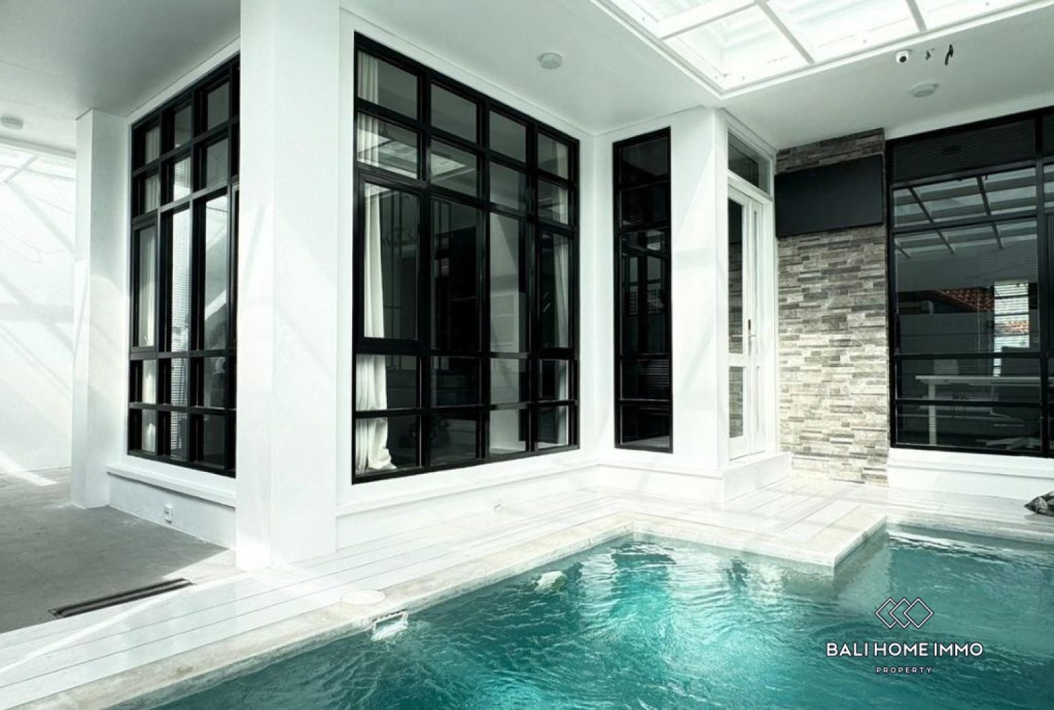 2 Bedroom Villa for sale in The Prime Area of Petitenget Bali - AL190