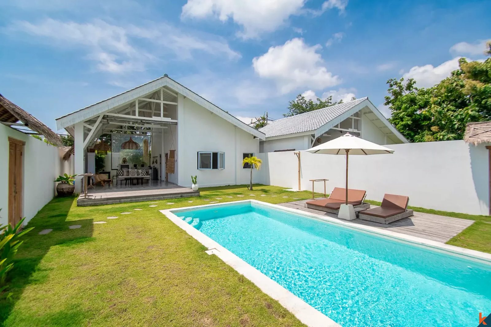 Classy two bedroom villa for lease in Bingin
