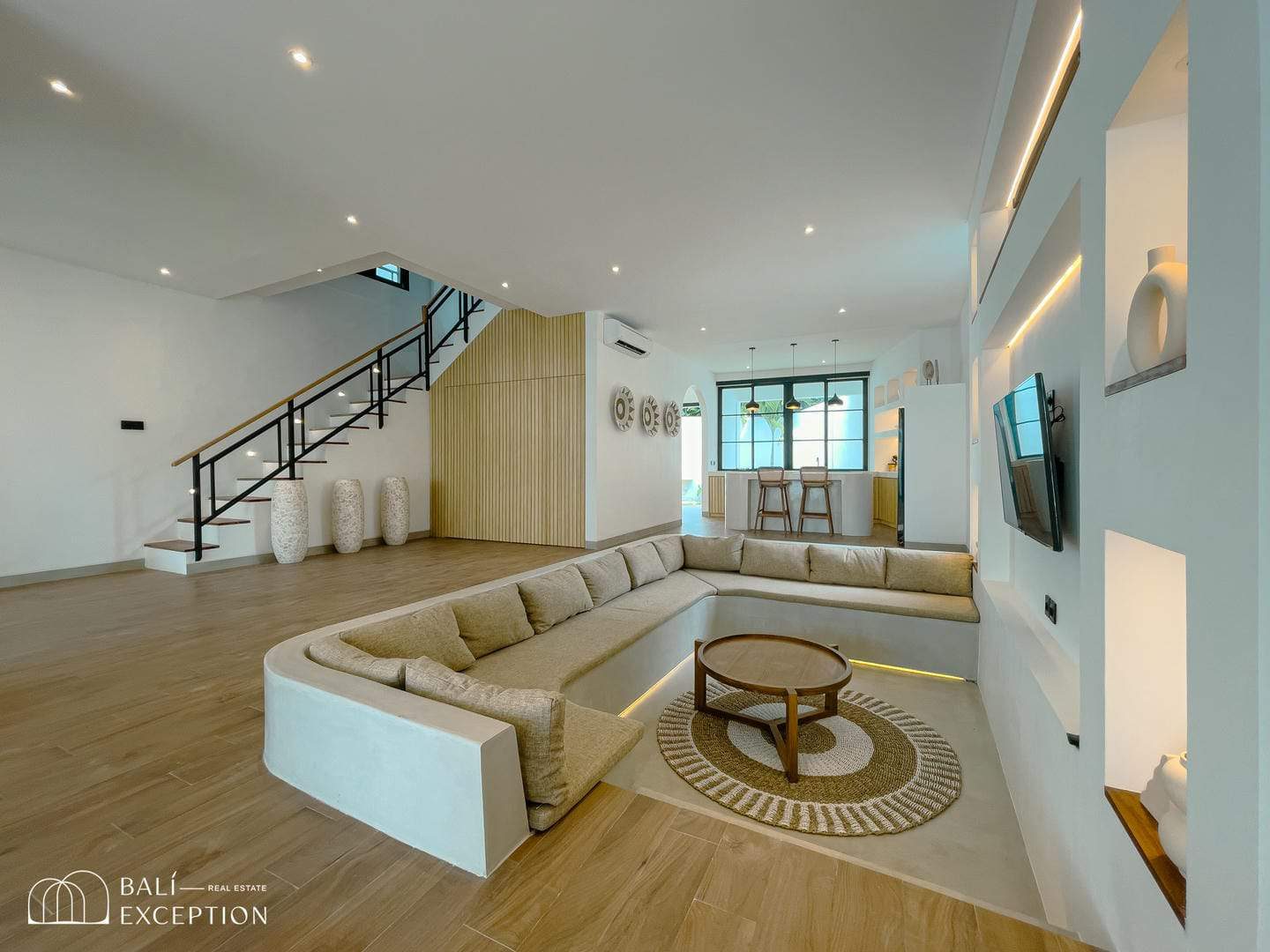 Modern Tropical 3 Bedroom for Sale Freehold in Pererenan Be-1863