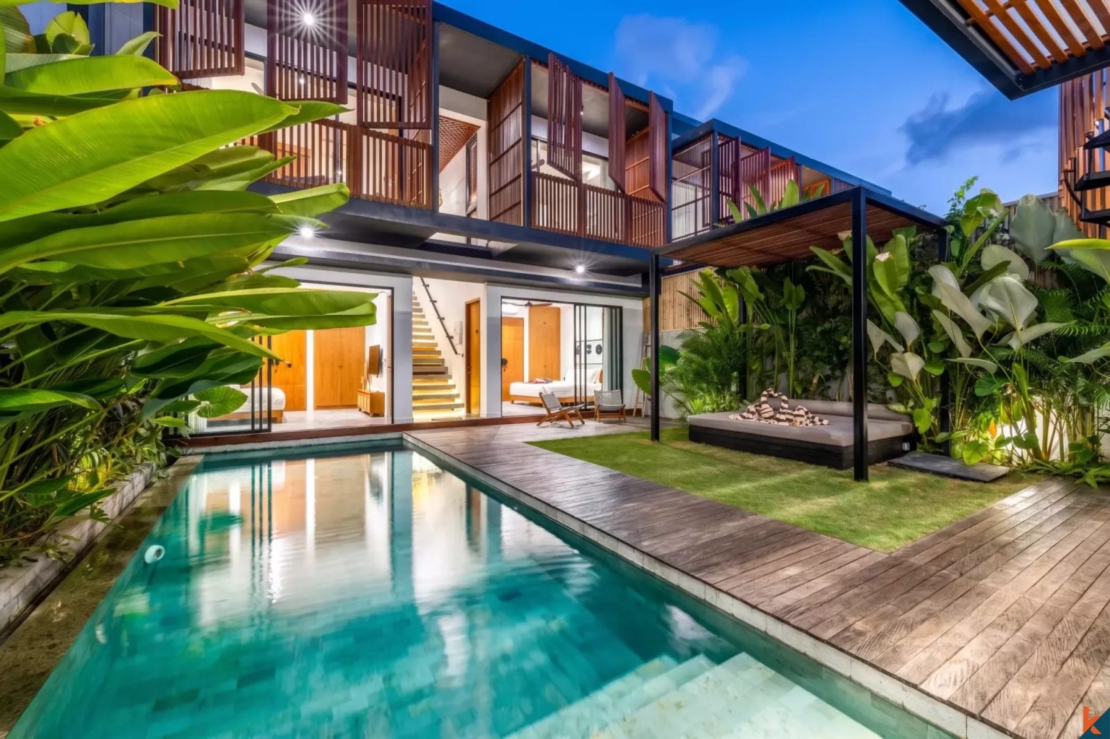 High quality four bedroom leasehold property near Batu Bolong Beach