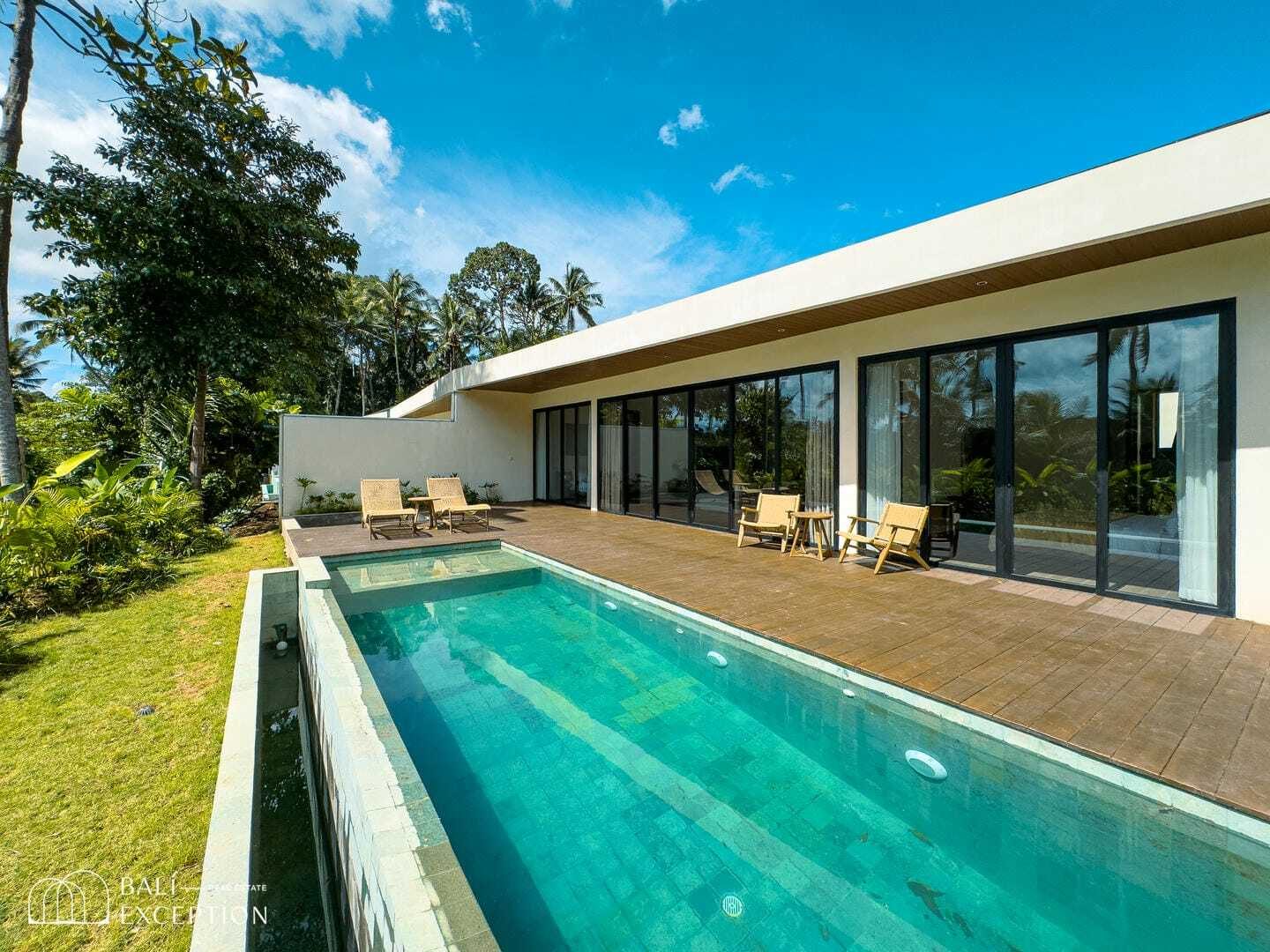 Ready Now 4 Bedroom Villa with Joglo for Sale Leasehold in Seminyak Be-3196
